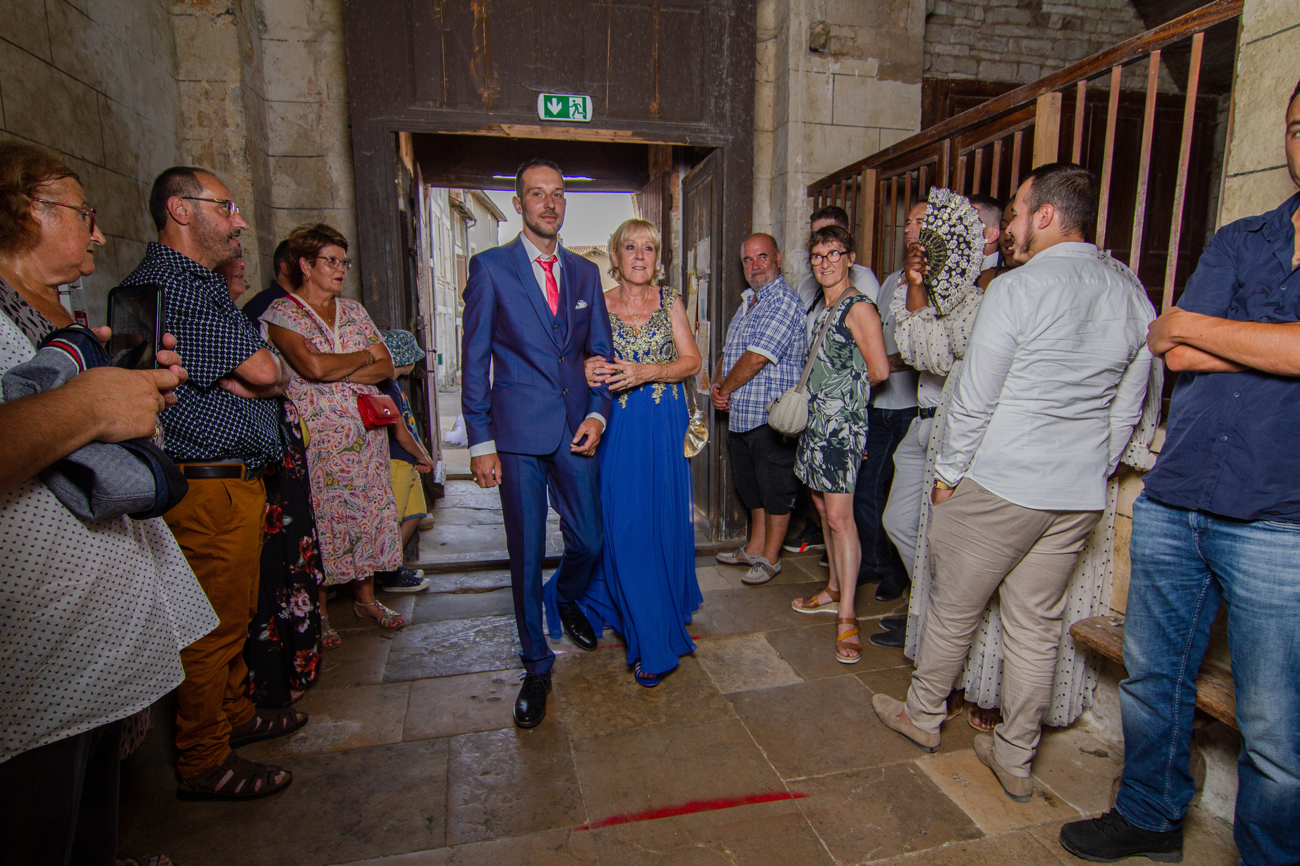 Julie & Denis. Photographe professionnelle à Poitiers, Tours et Châtellerault | Studio photo entre Poitiers et Tours – portraits, familles, entreprises, ma