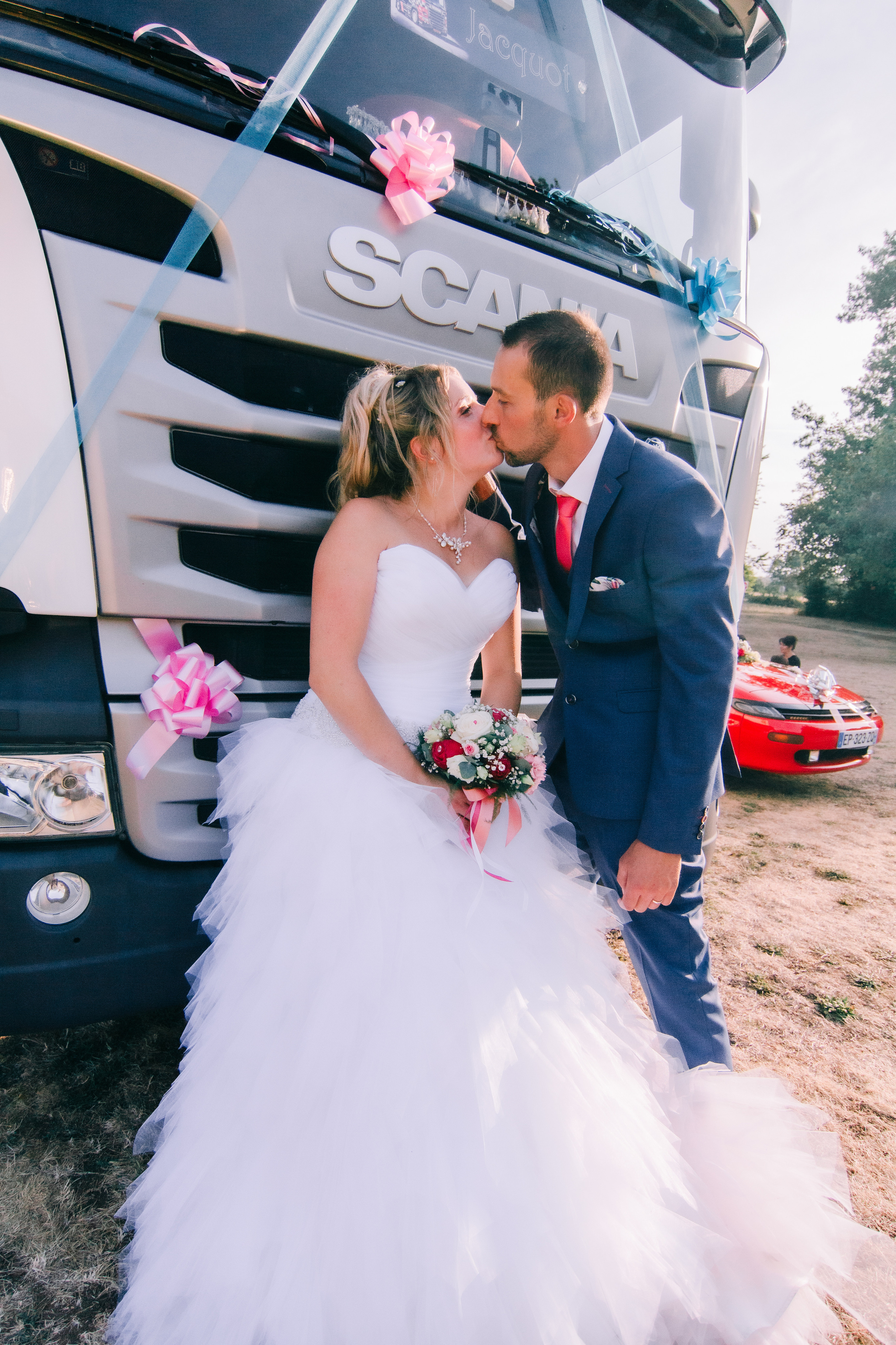 Julie & Denis. Photographe professionnelle à Poitiers, Tours et Châtellerault | Studio photo entre Poitiers et Tours – portraits, familles, entreprises, ma