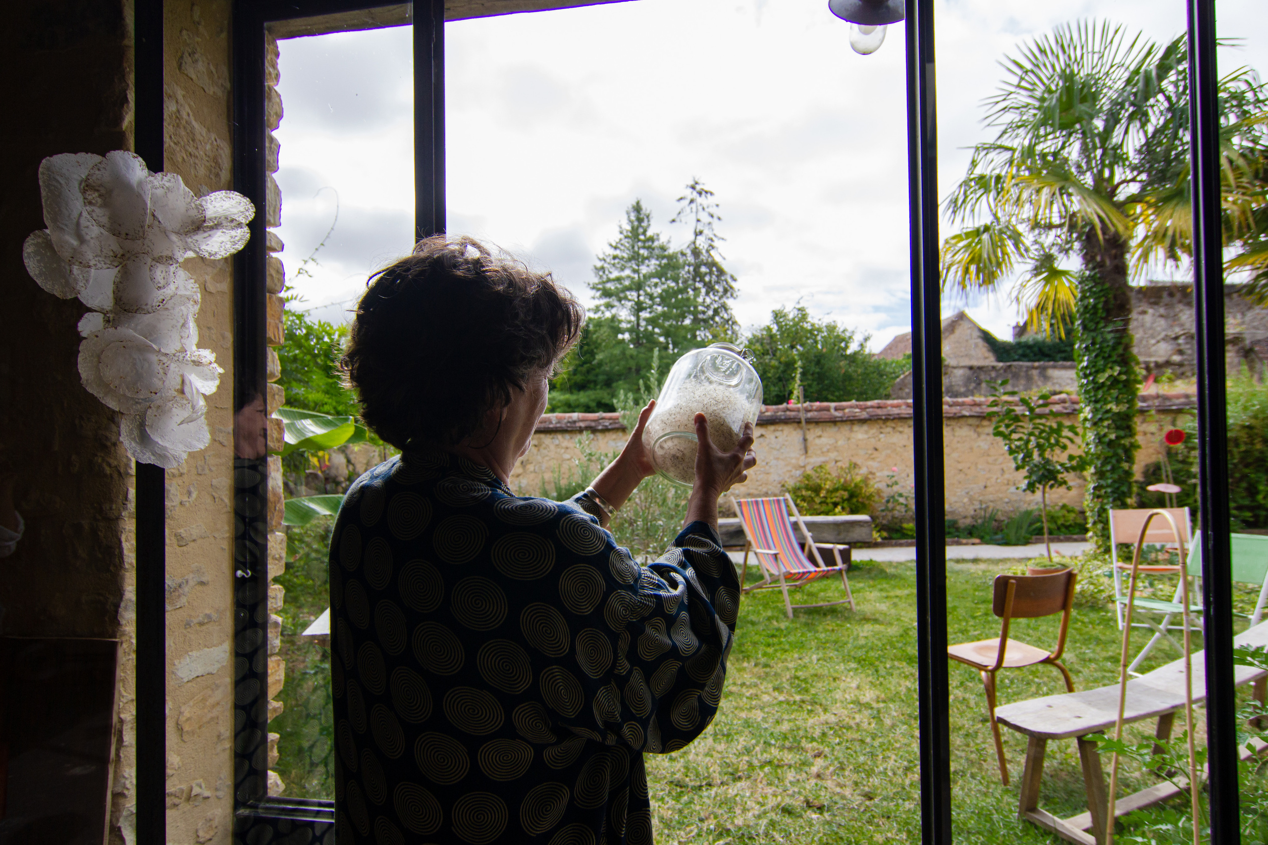 Mary-Ann BEAL, une artiste plasticienne. Photographe professionnelle à Poitiers, Tours et Châtellerault | Studio photo entre Poitiers et Tours – portraits, familles, entreprises, ma