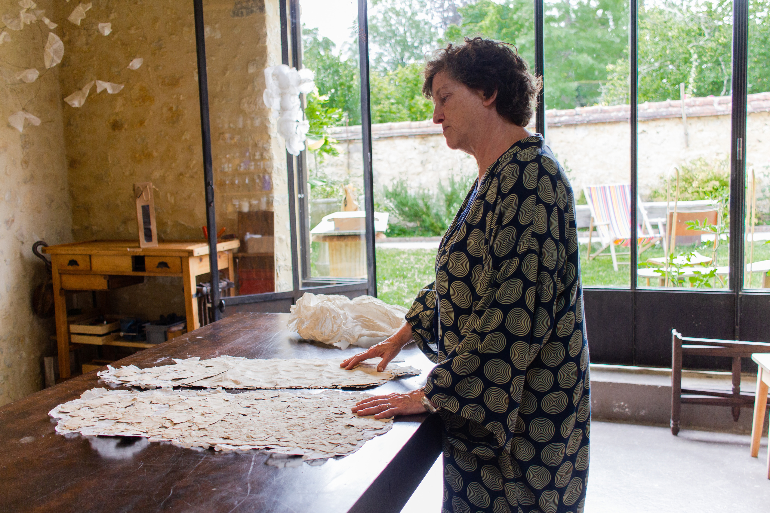 Mary-Ann BEAL, une artiste plasticienne. Photographe professionnelle à Poitiers, Tours et Châtellerault | Studio photo entre Poitiers et Tours – portraits, familles, entreprises, ma