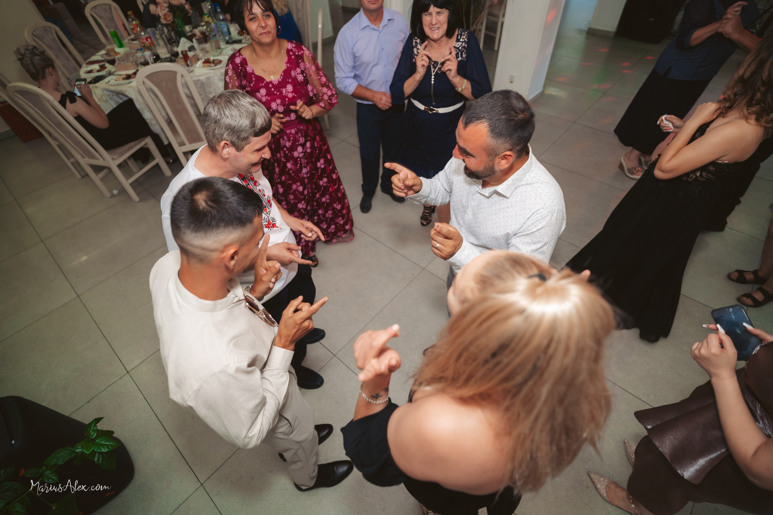 Andreia Sânziana. Marius Alex fotograf de eveniment si studio din Suceava