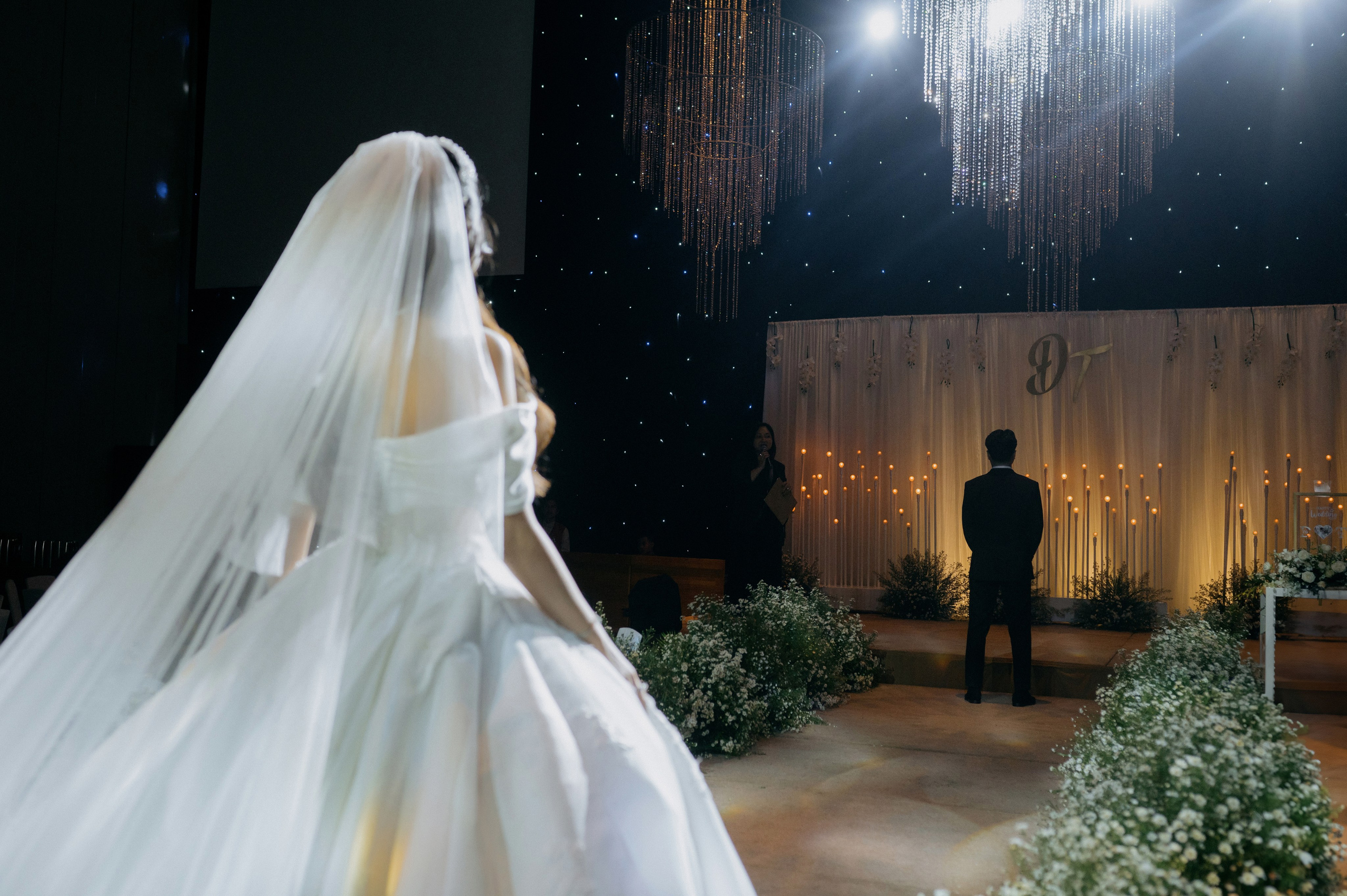 DAT & TU / Wedding Party. Saigon Wedding Present | Art Beyond Moments