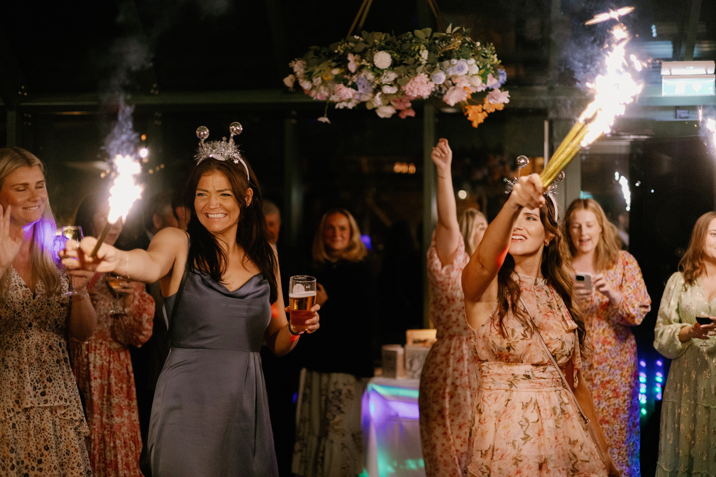 Our beautiful film. Warm family & Wedding stories