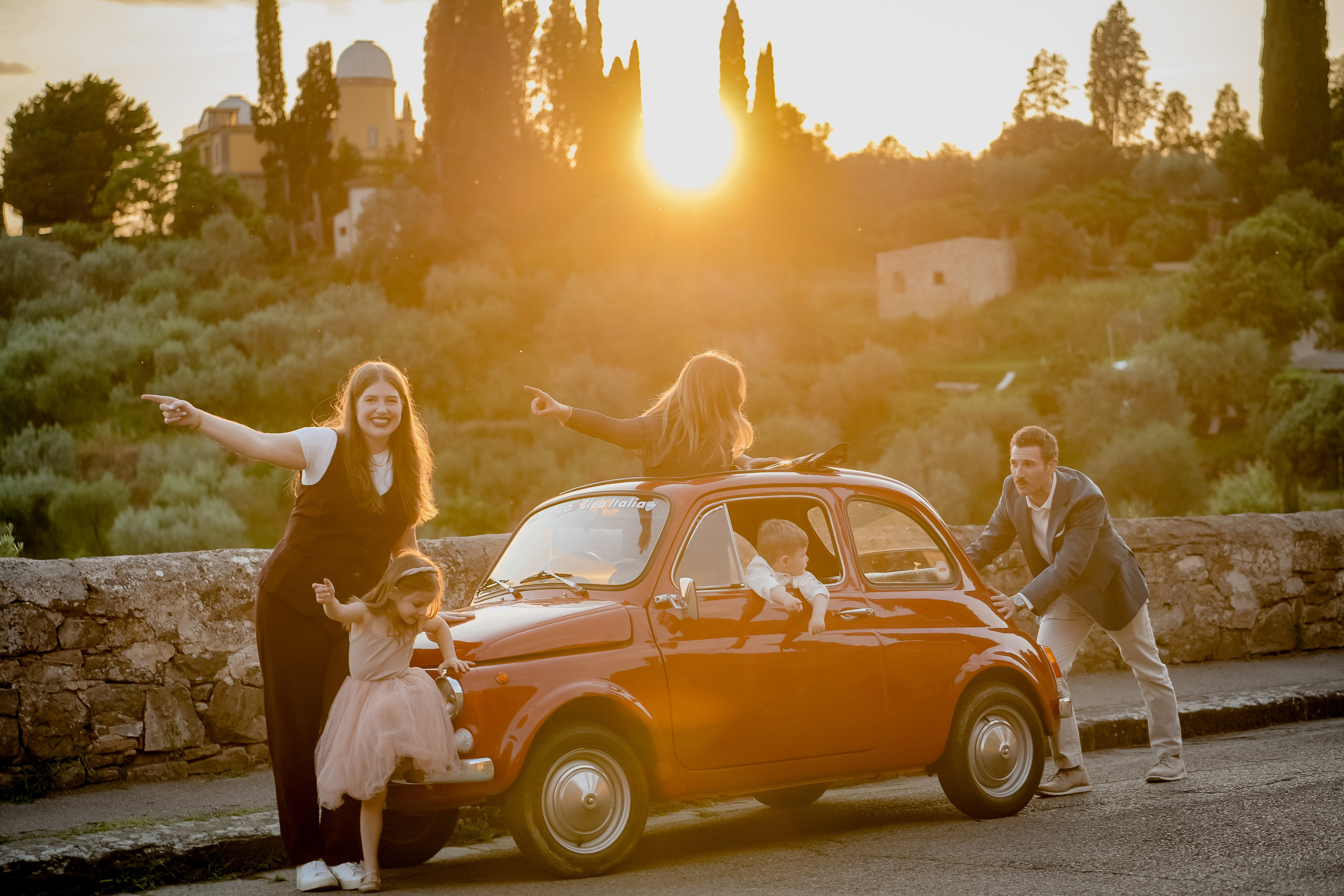 Jessica & Family. Wedding Photographer in Italy