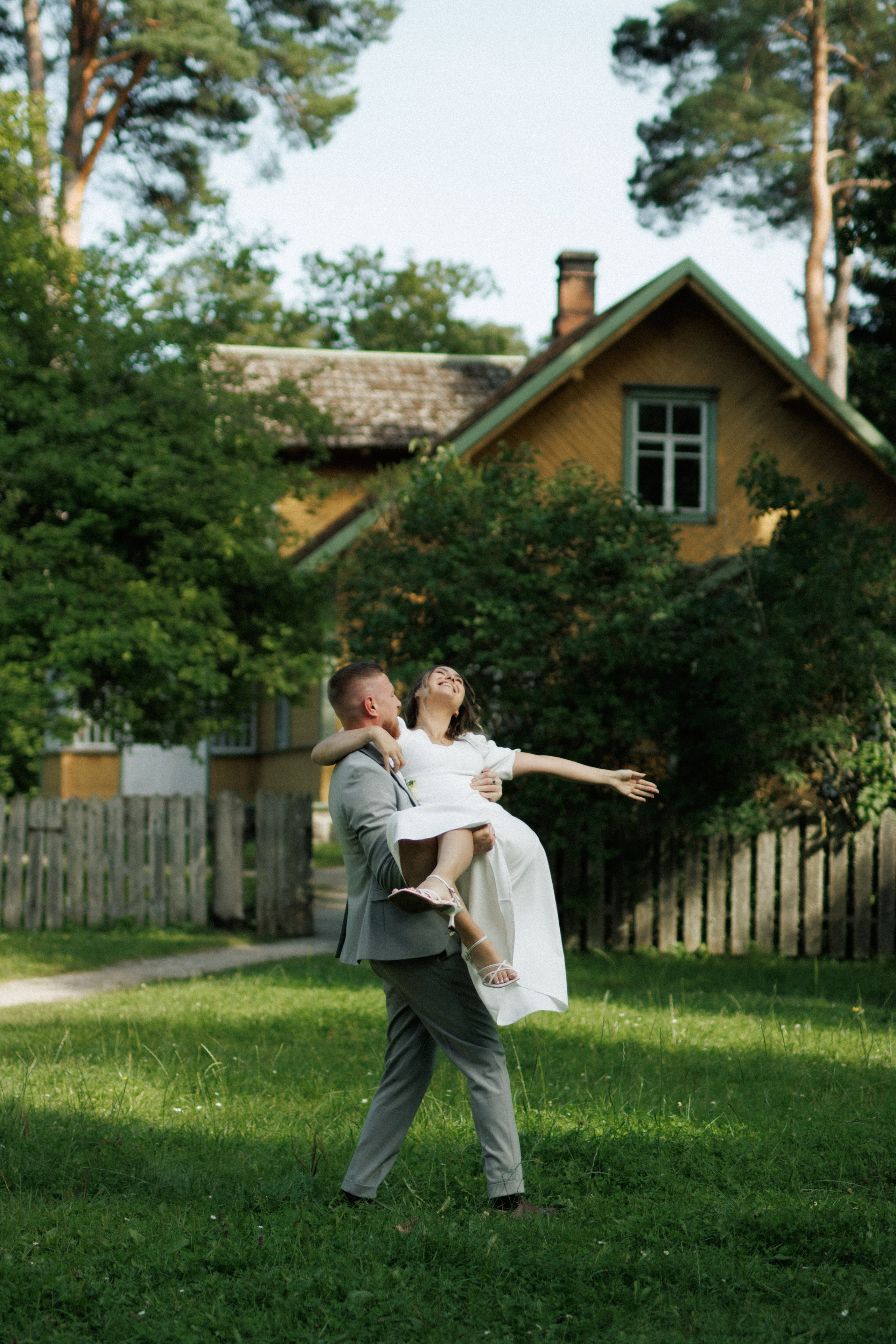V&V Wedding. Emily Photography