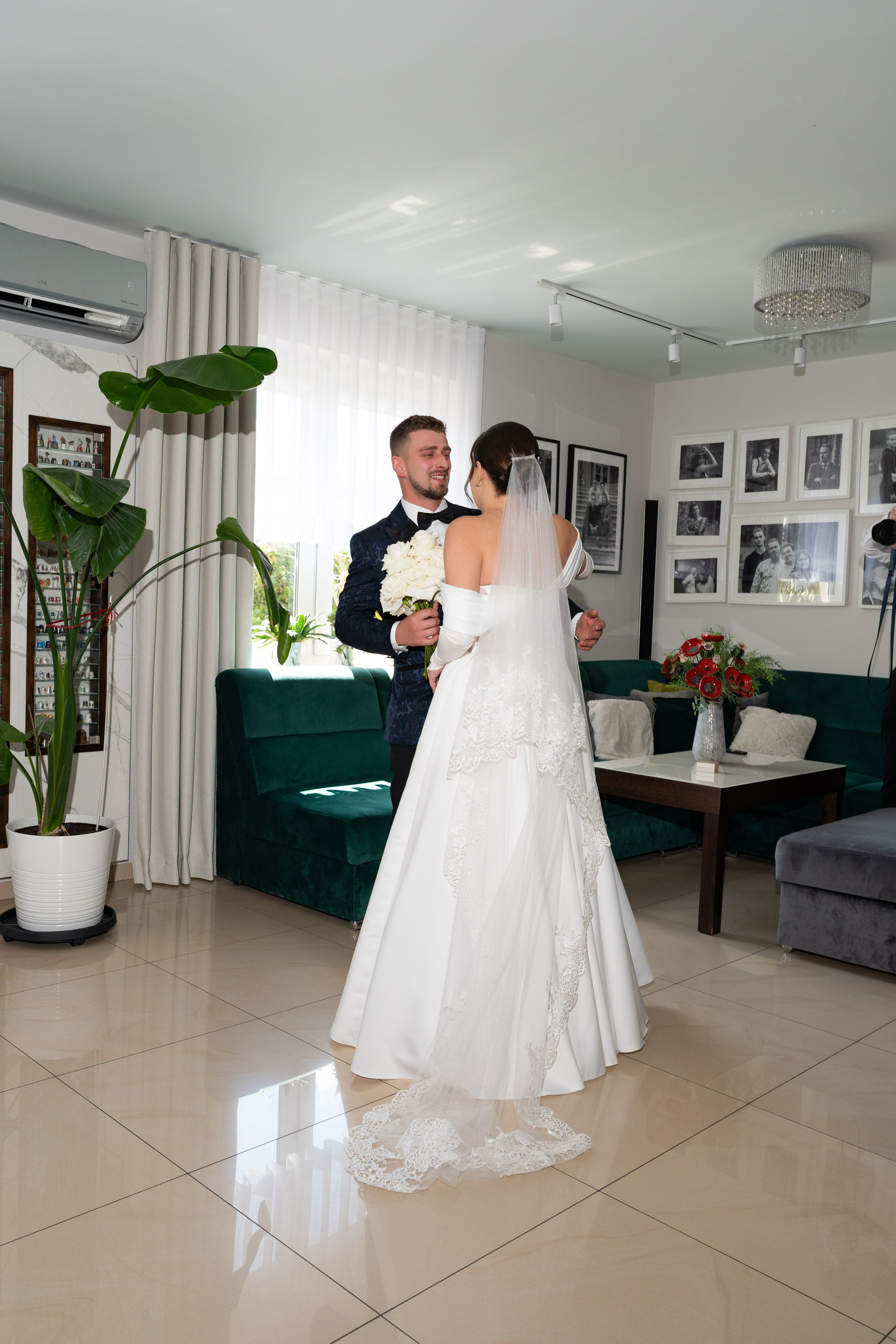 E&N: Zamek w Rzucewie. SL Wedding Photo — Editorial, Elegant & Timeless Wedding Photography in Poland and Across Europe