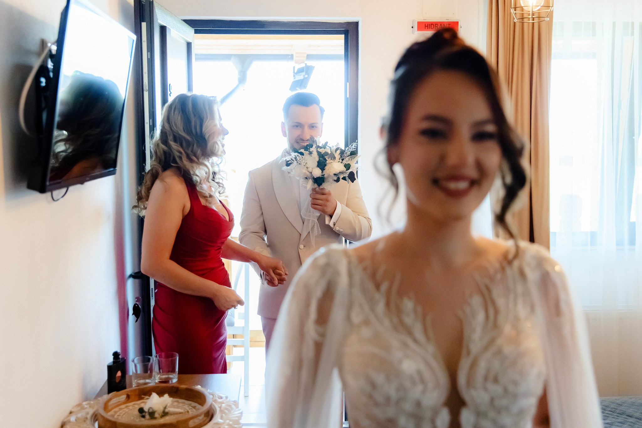 Ioana & Ionuț | Nuntă de poveste la Păstrăvăria Poiana din Mălini județul Suceava. Servicii foto-video profesionale, pentru momente de neuitat