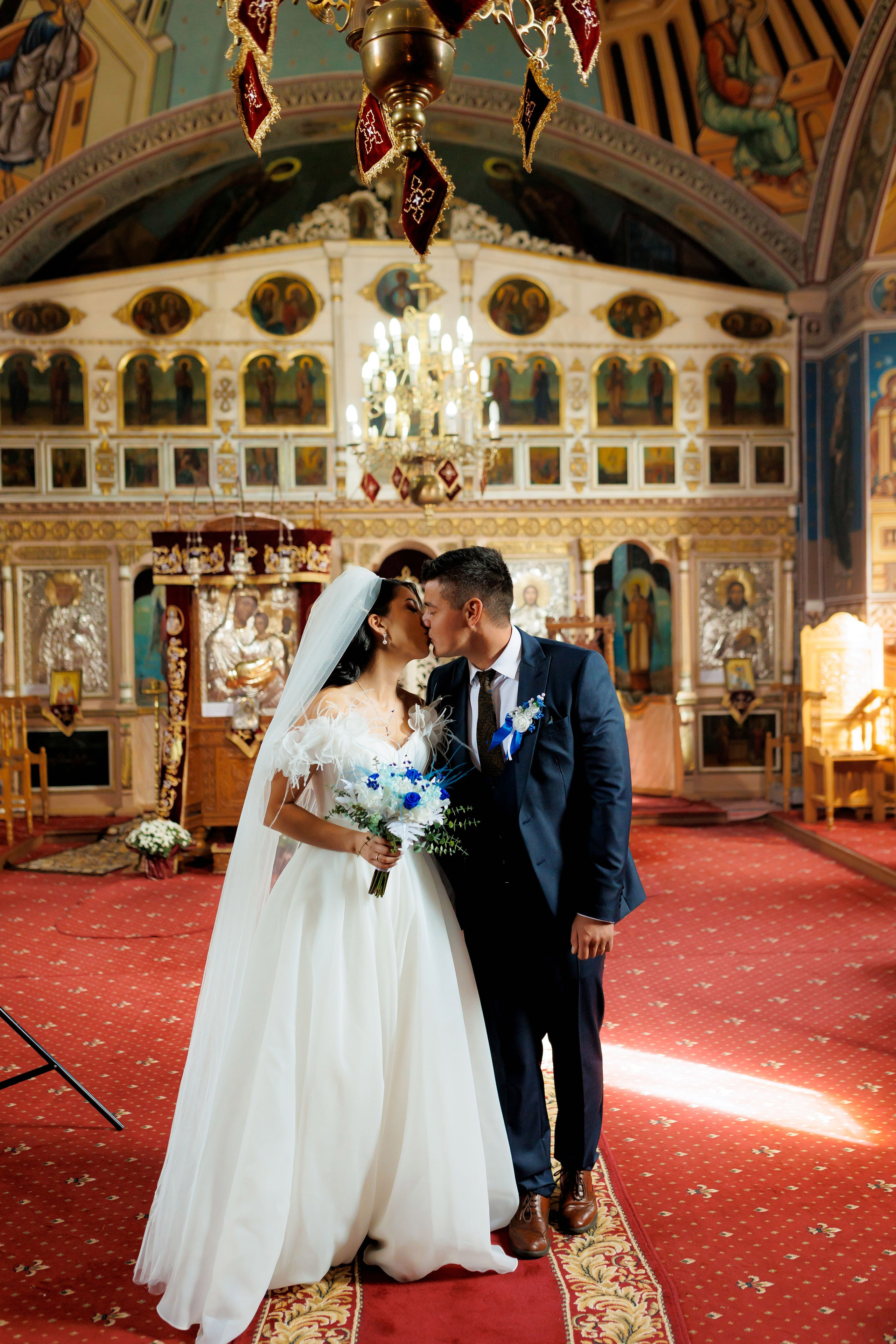 Loredana & Emilian – Ziua Nunții | Videografie - fotografie Botez Suceava, Iași, Botoșani. Servicii foto-video profesionale, pentru momente de neuitat