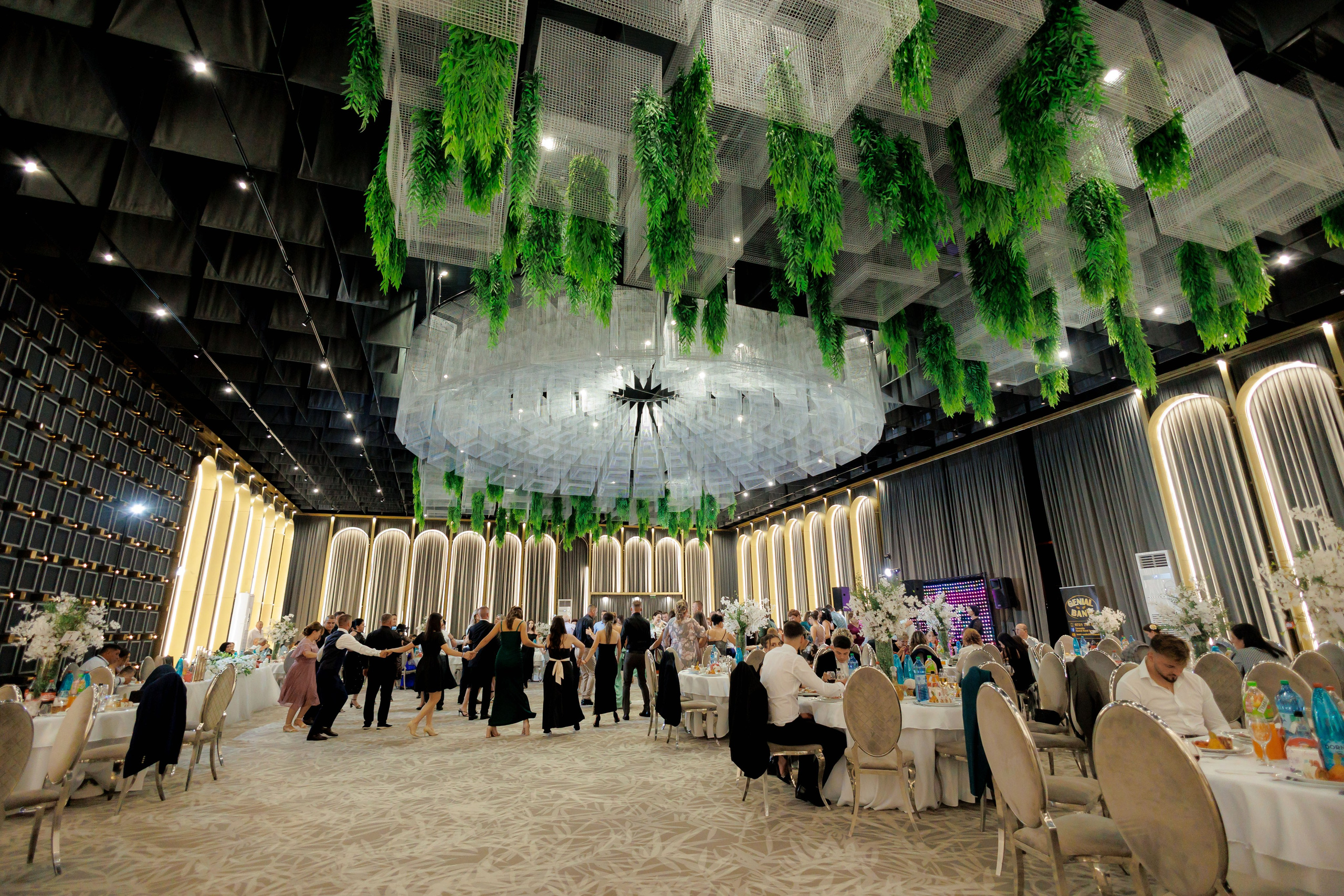 Nunta Nicoleta & Răzvan | Fotografie & Videografie Profesională. Servicii foto-video profesionale, pentru momente de neuitat