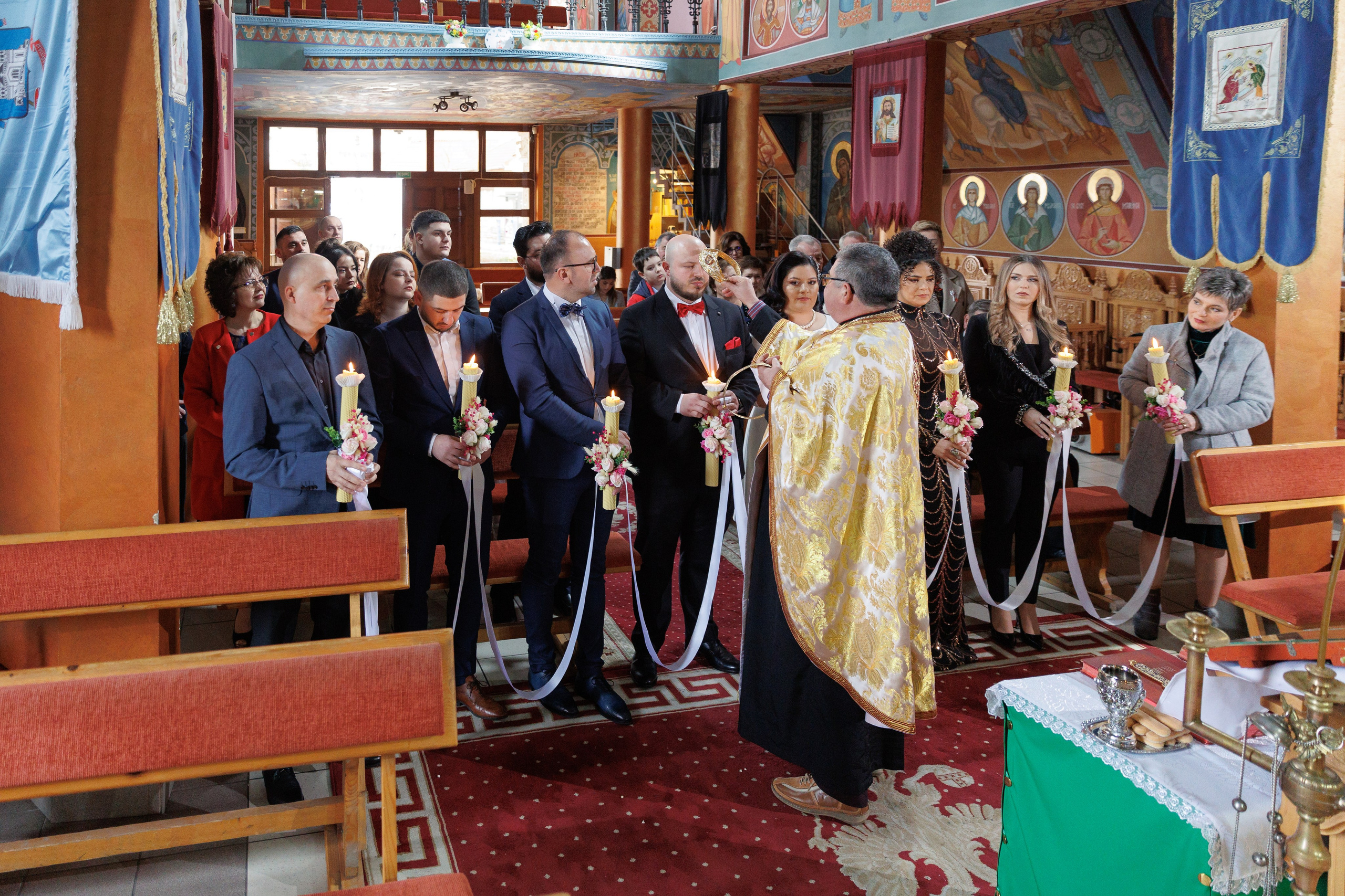 Andreea & Radu — simplu, autentic, al lor. Rares Bucur is a professional wedding photographer based in Cluj-Napoca, Romania, specializing in wedding photography