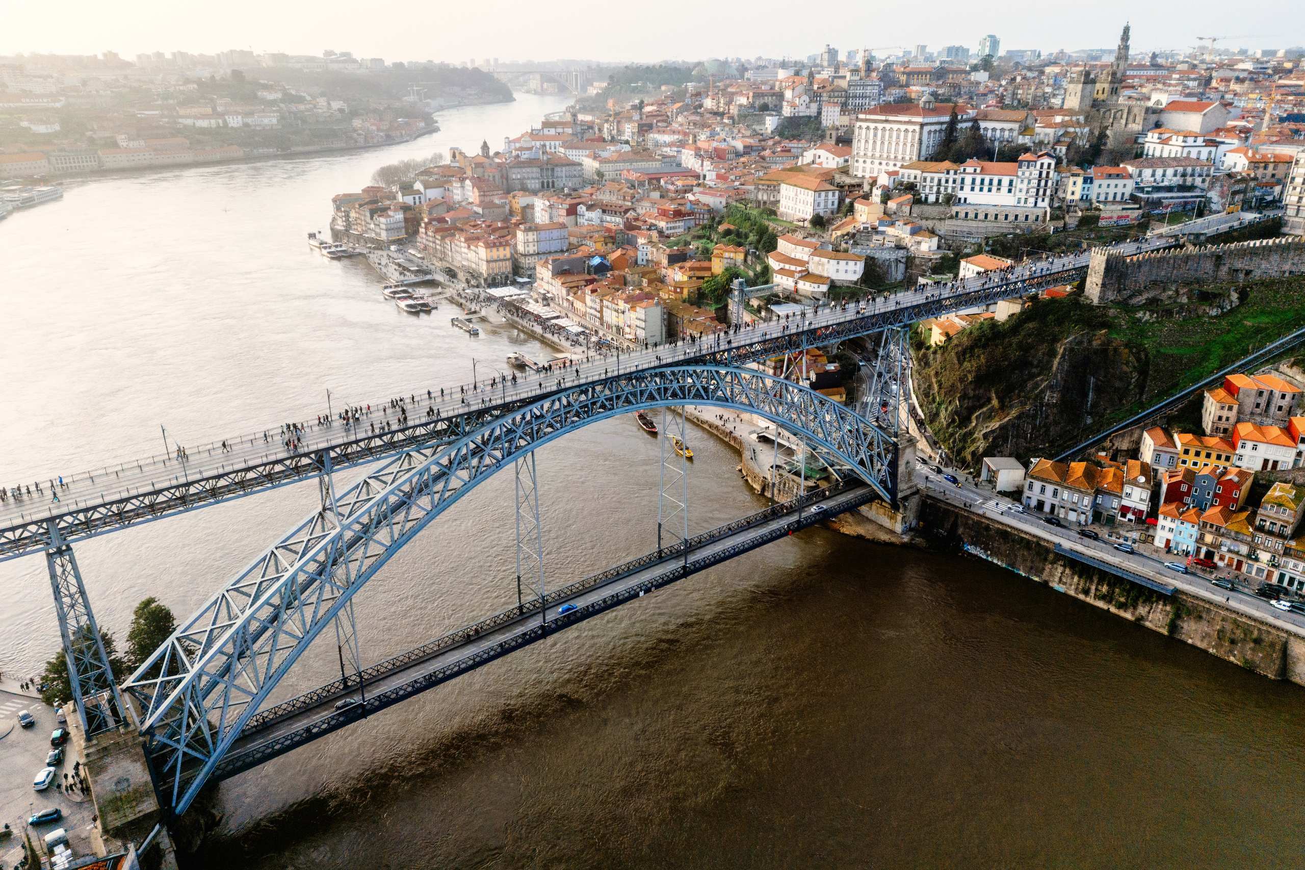 Большой Порту: история, океан и традиции