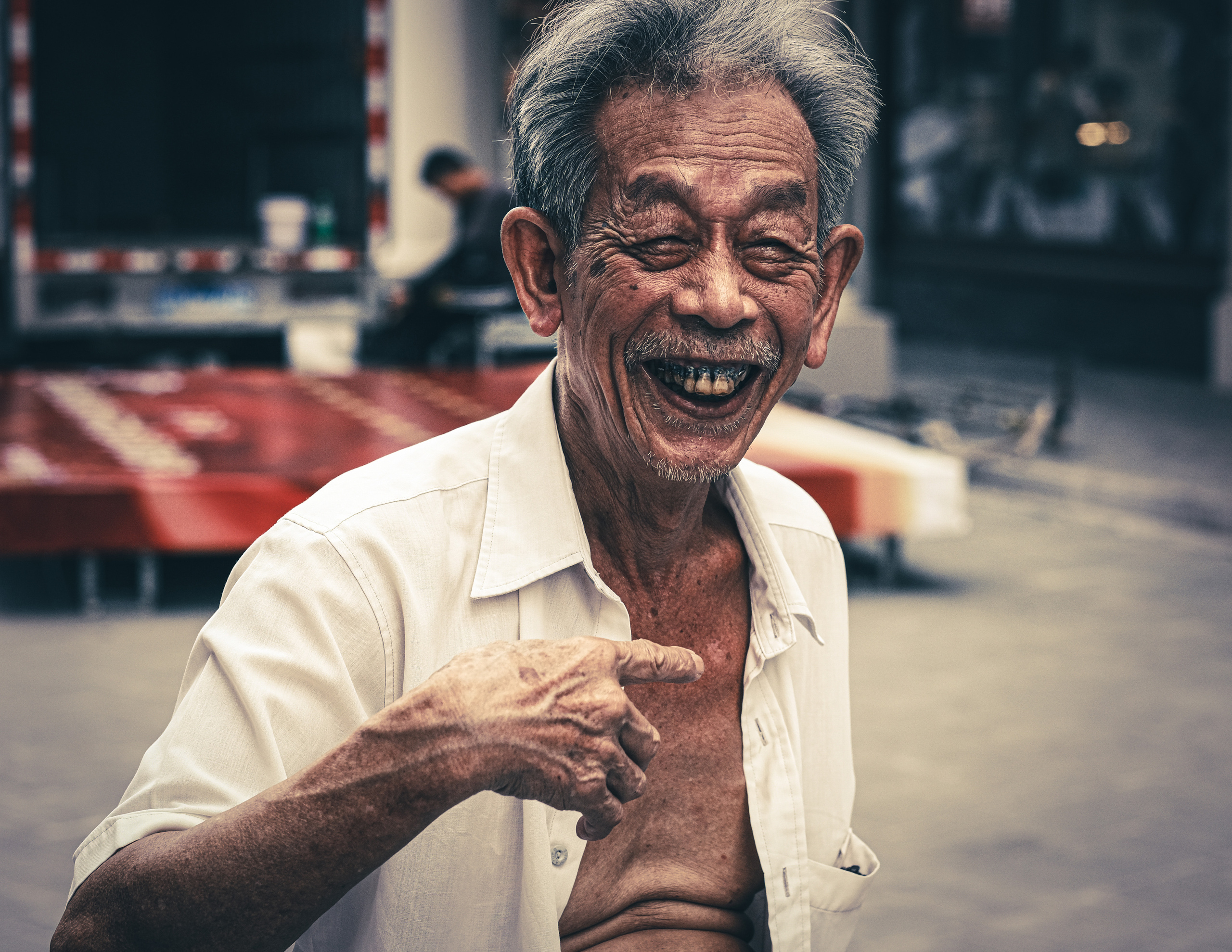 Male Street Portrait | Shantou City | China | Camera: FUJIFILM X-Pro3 56mm F1.2