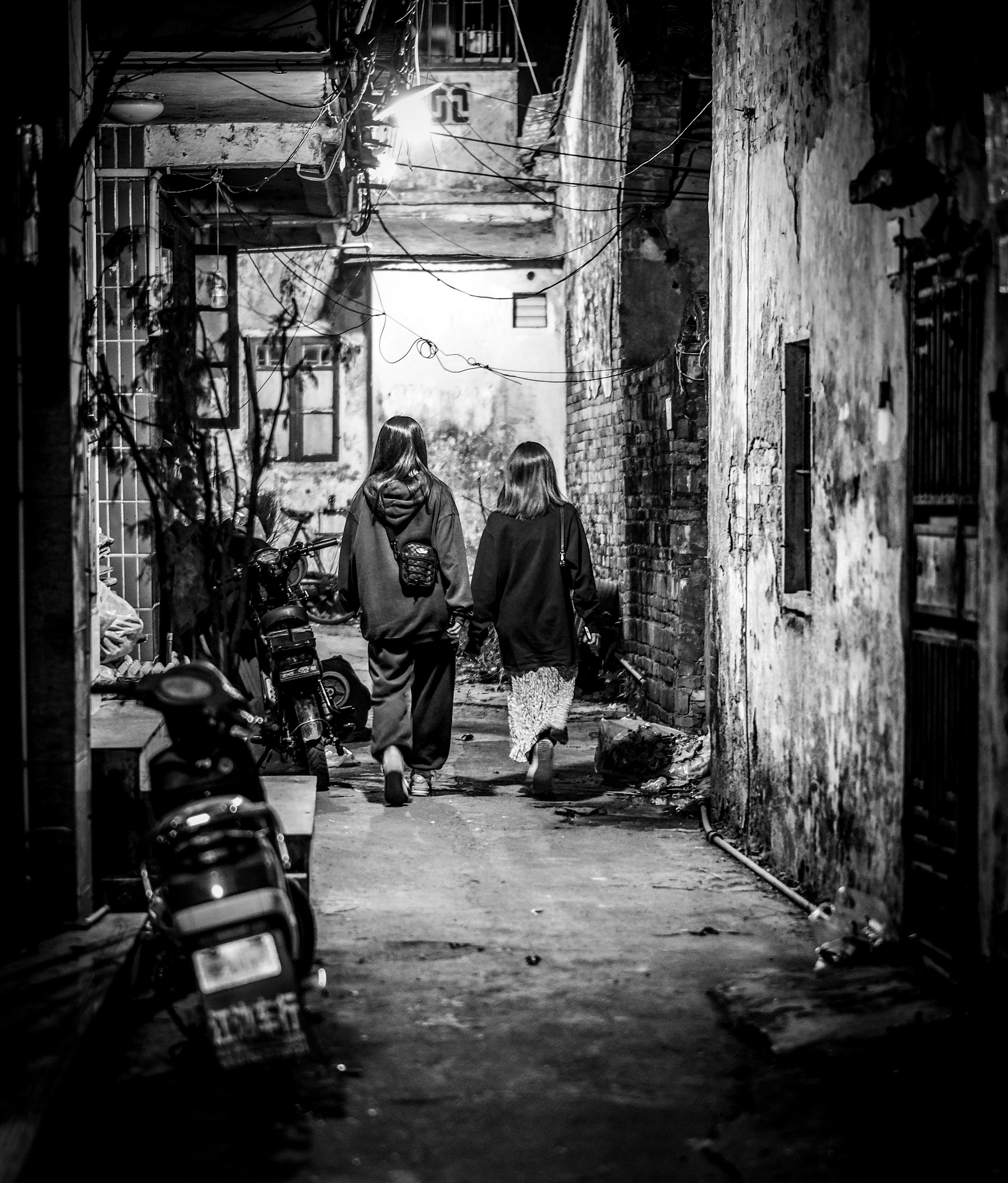 At night China Town | Huizhou City | Black and White City at night | Camera: FUJIFILM X-Pro3 35mm F2.0 | Yuko Photography