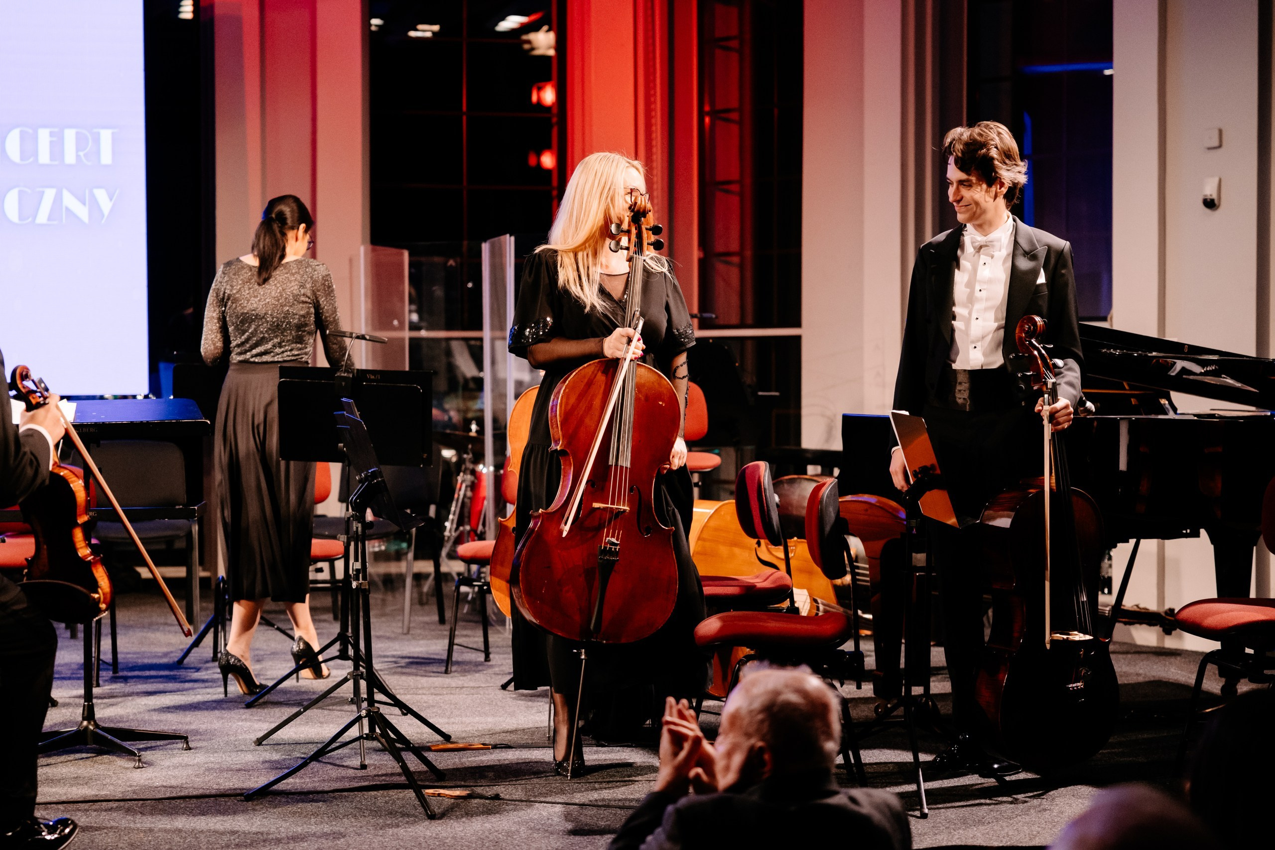 Opera Leśna. Fotograf Ślubny Warszawa - Sesje Biznesowe Rodzinne Eventy