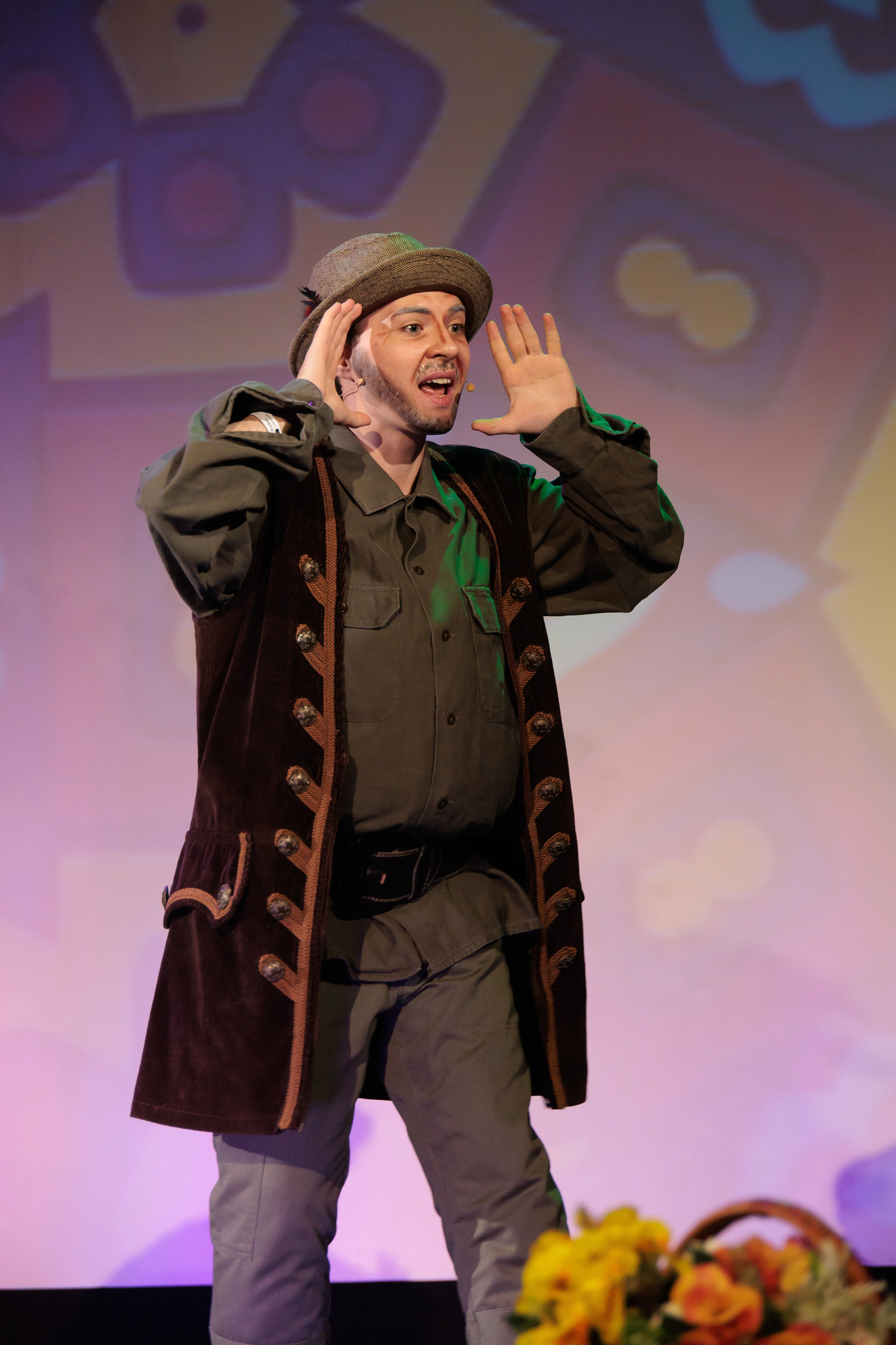 Clounella. Povestea Scufita rosie. ✔️ Фото Видео на свадьбы и крестины Молдова — Cinematic.md