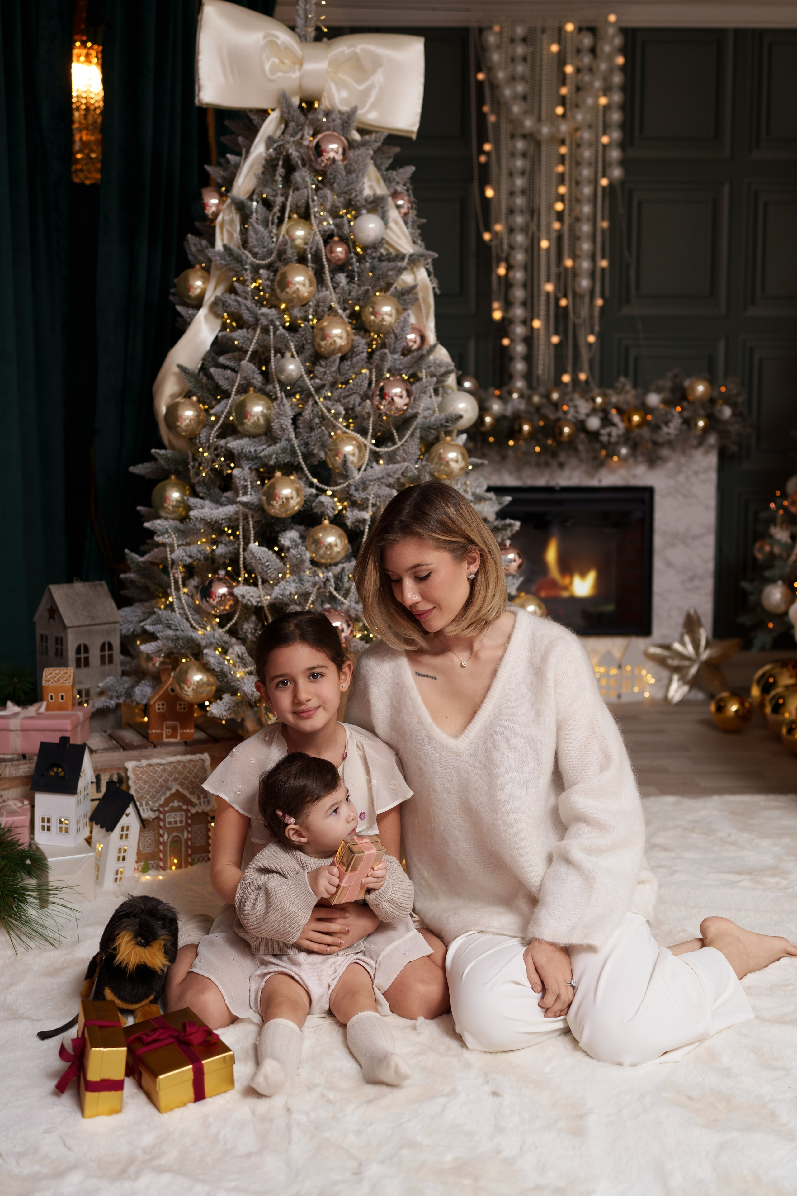 Weihnachtsfotoshootings. Anna, Fotografin aus Wien, Österreich. Ich fotografiere in folgenden Genres: Babybauch-, Familien-, Mode- und Weihnachtsfotografie