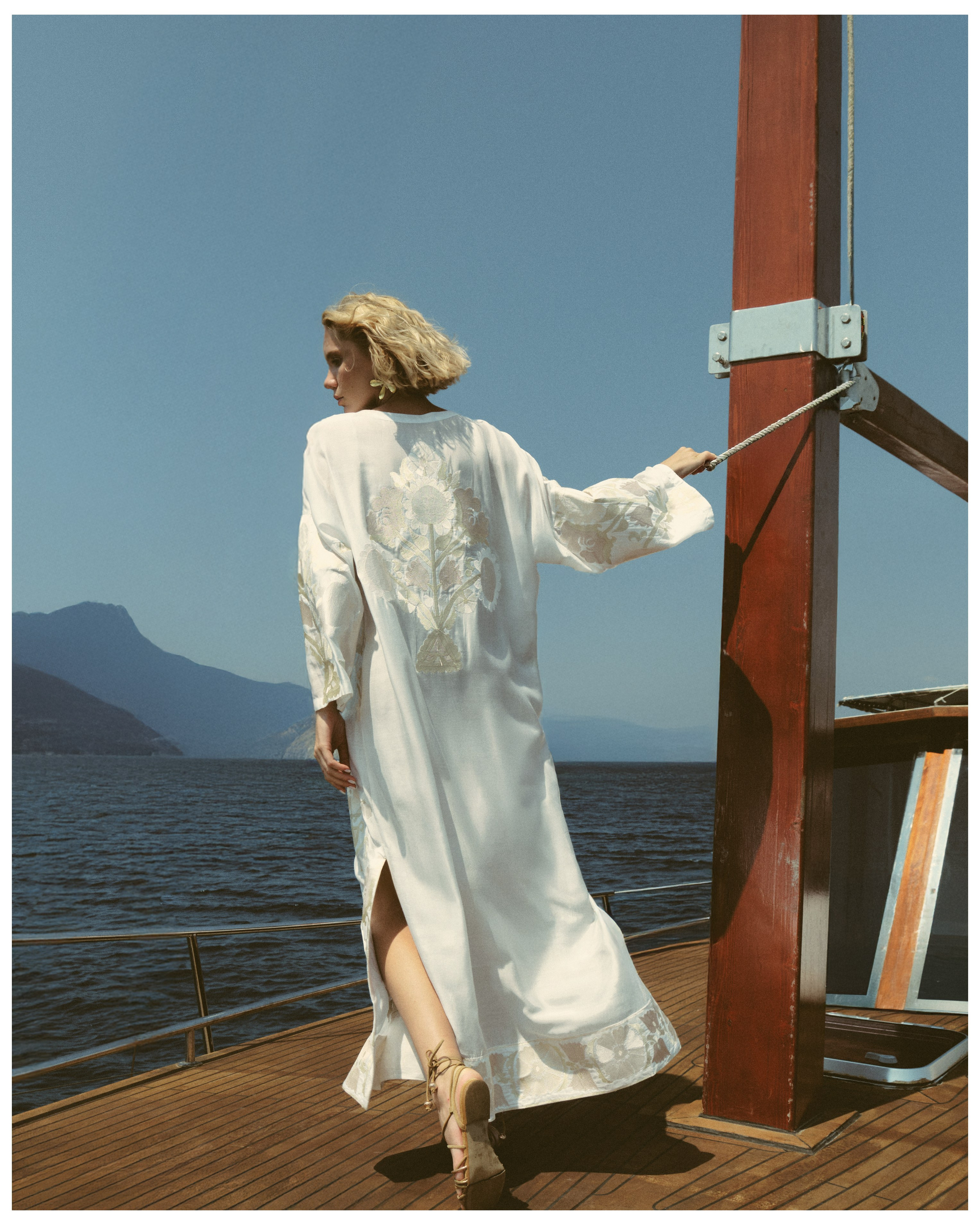 Ethne Summer'24. Commercial fashion photographer based in Turkey and Europe