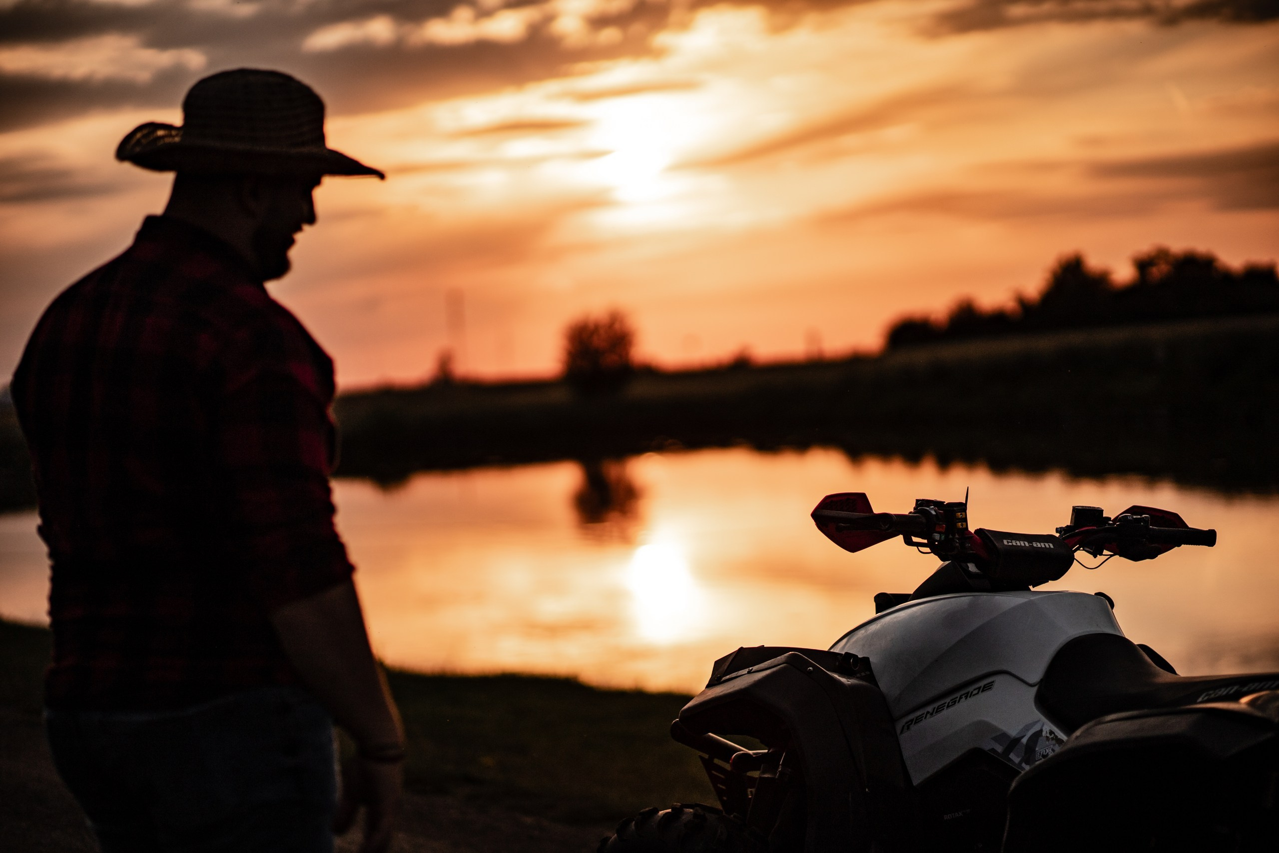 Save the Date. Acasă