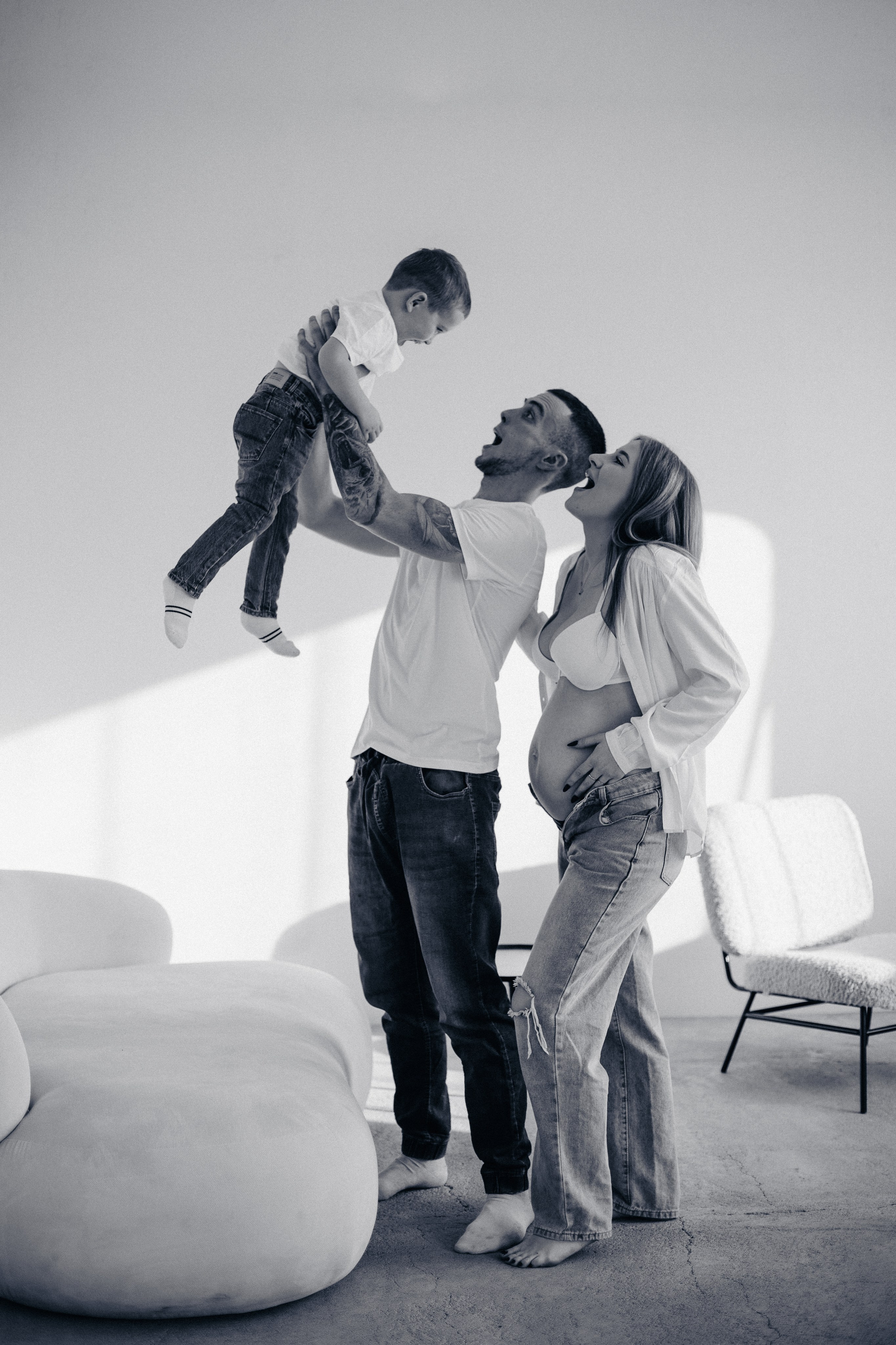 Pełna emocji fotografia sesja ciążowa lifestyle | Natalia Malinowska Fotografia | Augustów Warszawa. Natalia Malinowska Fotografia | Fotograf ślubny i rodzinny Augustów Warszawa