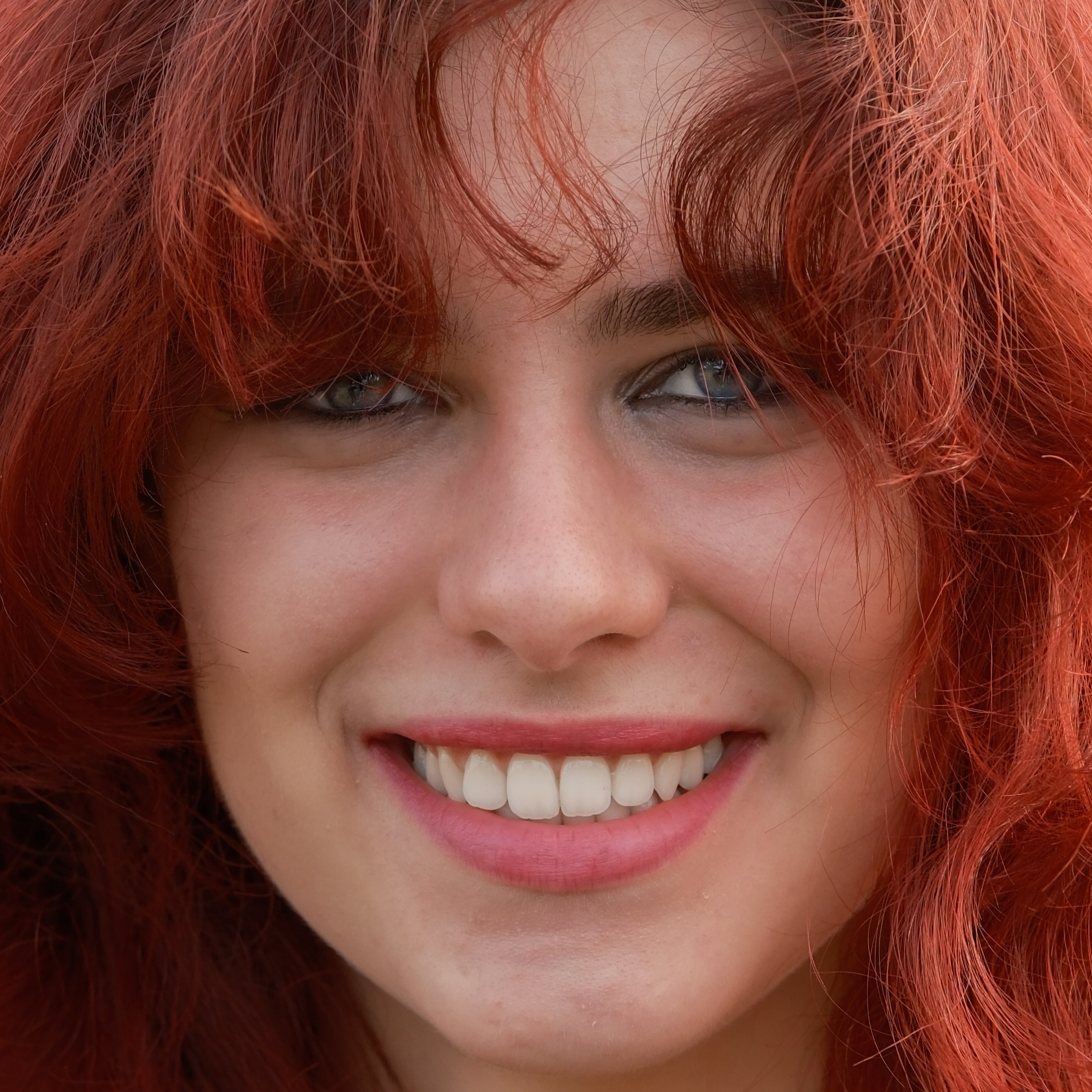 Katie Bassanesi. Glow Pixel