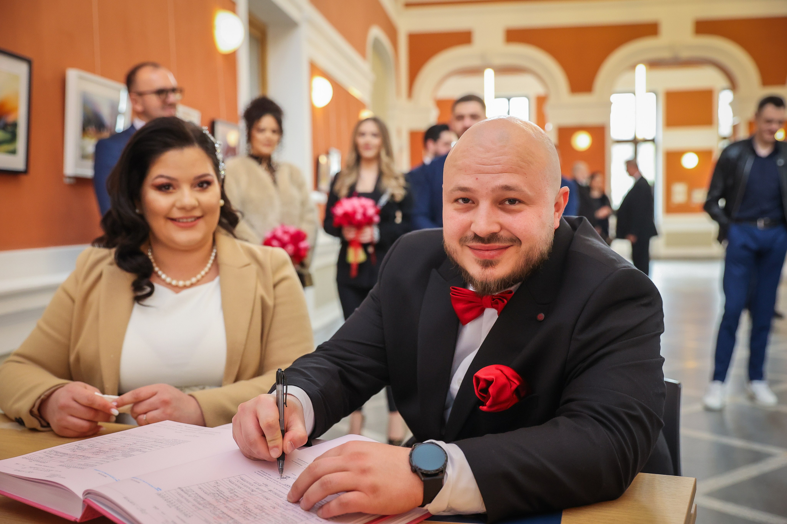 Andreea & Radu — simplu, autentic, al lor. Rares Bucur is a professional wedding photographer based in Cluj-Napoca, Romania, specializing in wedding photography