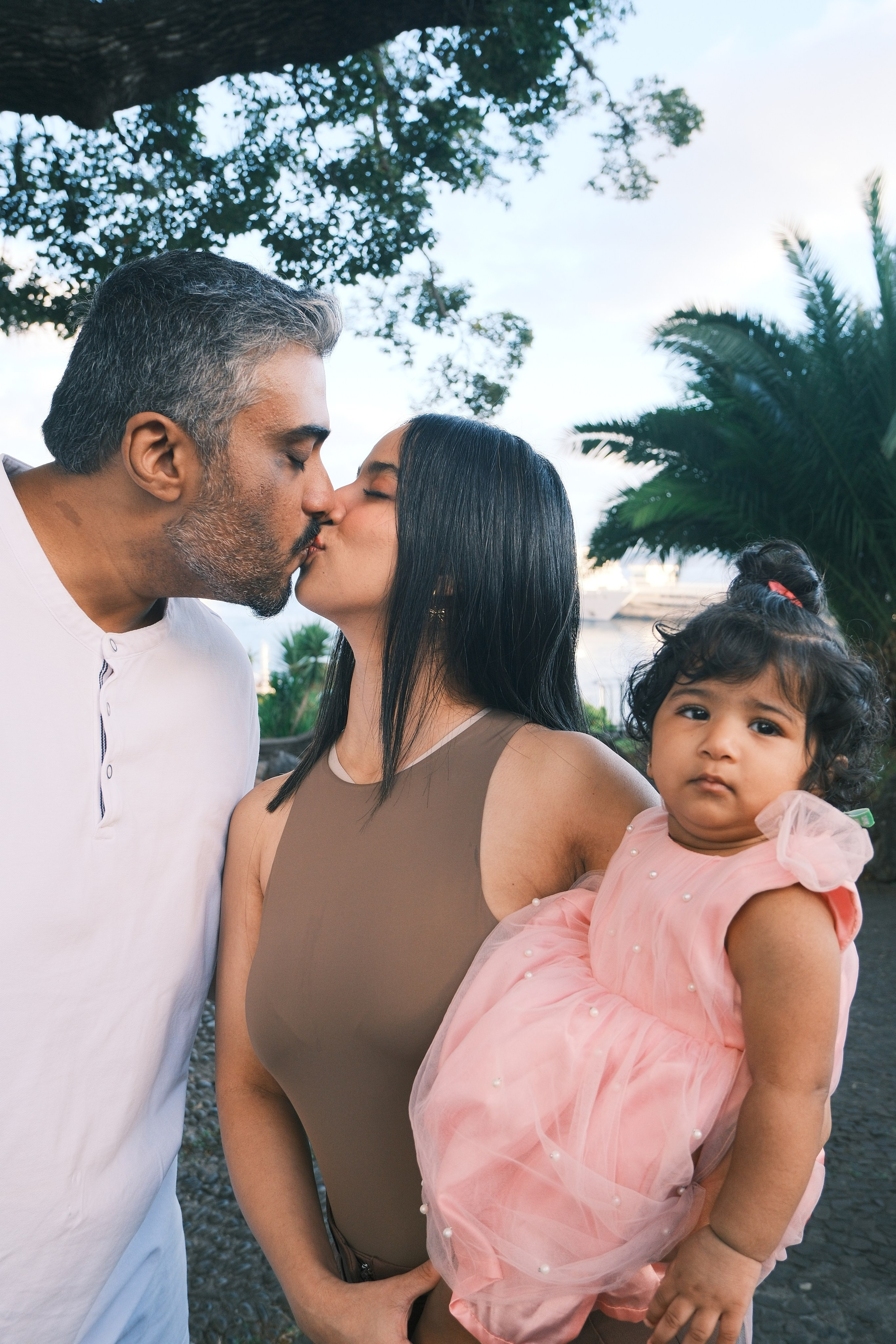 Zee, Oma and Elli ❤️. Portrait photographer in Madeira — Marina Shtukina