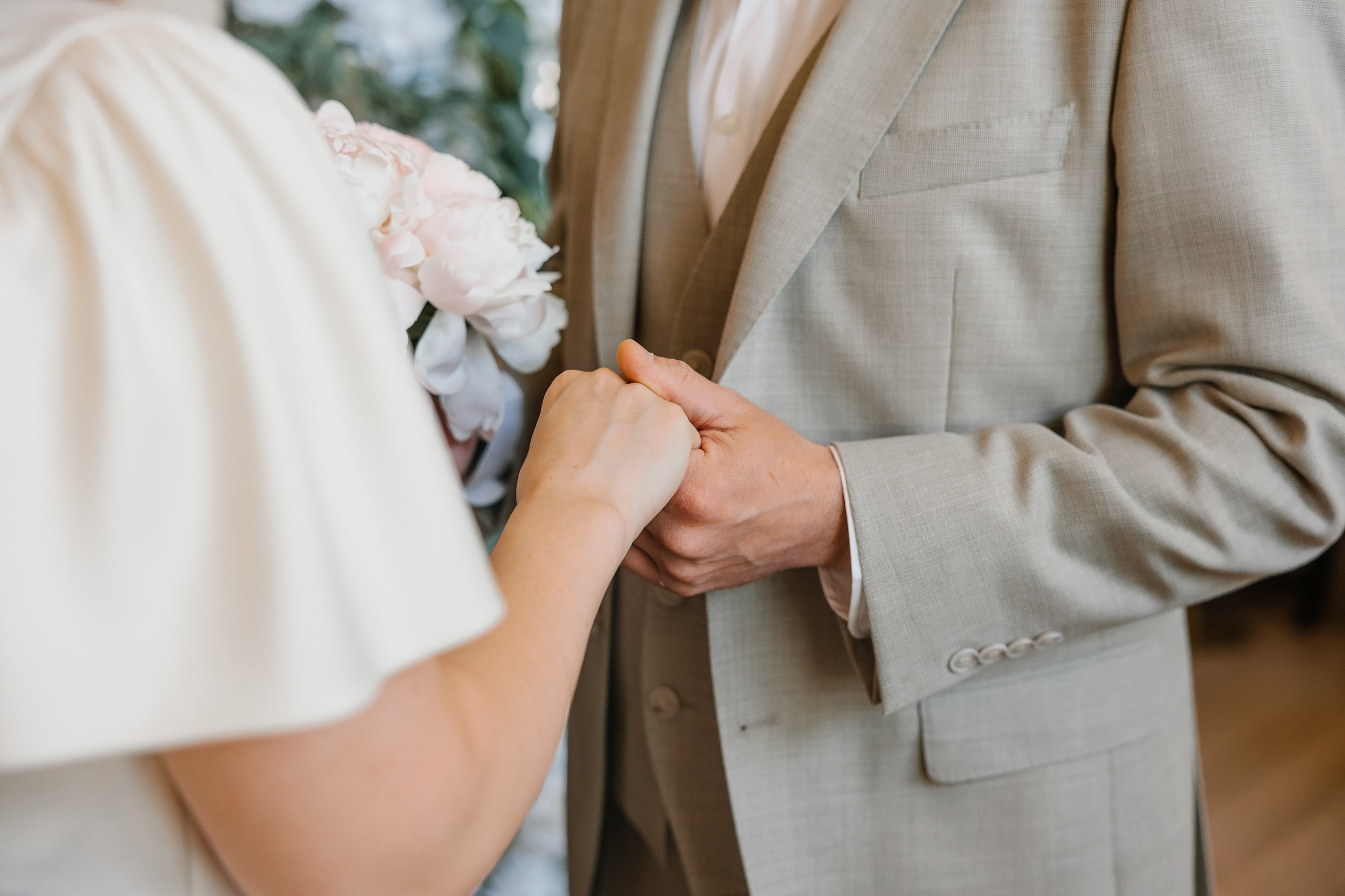 04.27.2025 Wedding. Wedding family event photographer in Chicago Nick Yushevich