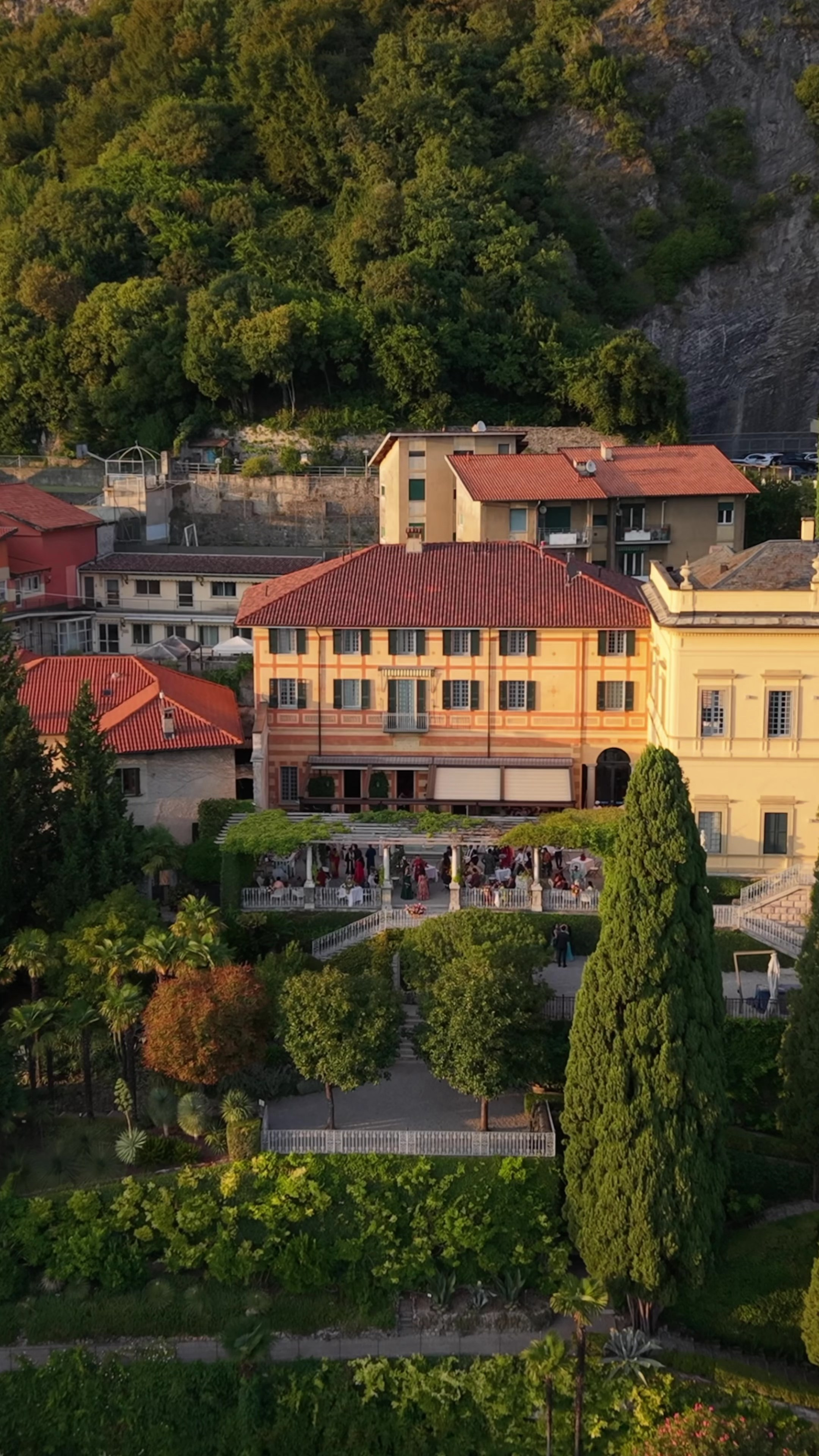 CONTENT CREATION. ALEX ZARIES, WEDDING VIDEOGRAPHER