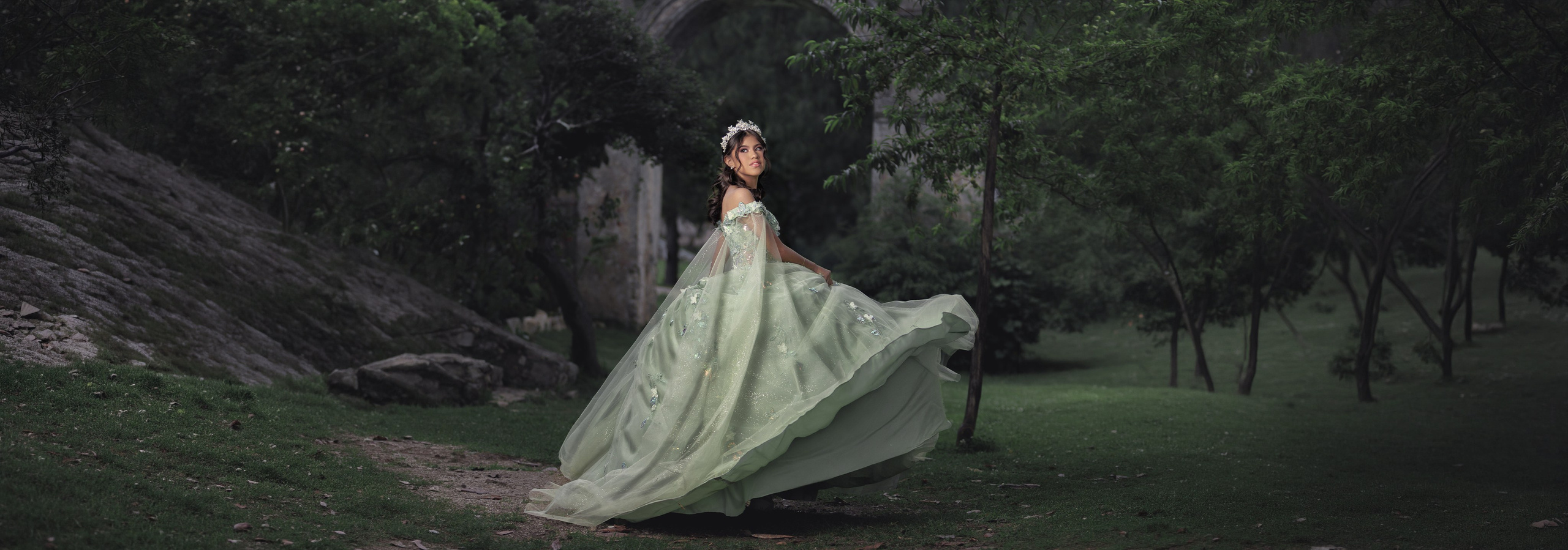 Fotógrafo de XV y BODAS en Tuxtla Gutiérrez y Villahermosa | ROGER CORZO | 360 PRODUCCIONES