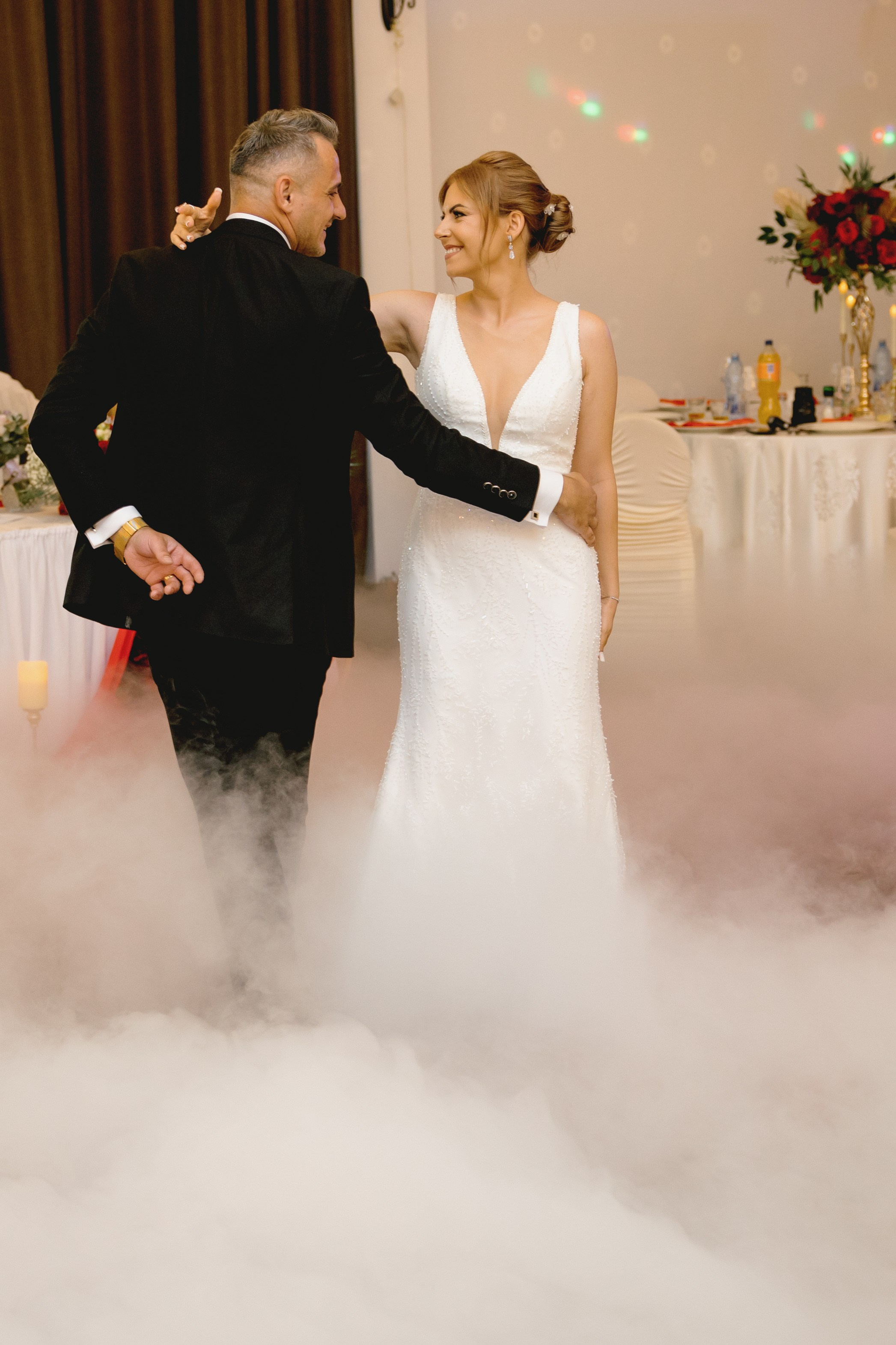 Kristine & Razvan - Rasnov. MDimaFotoStudio. Fotograf de nuntă, evenimente private și de familie