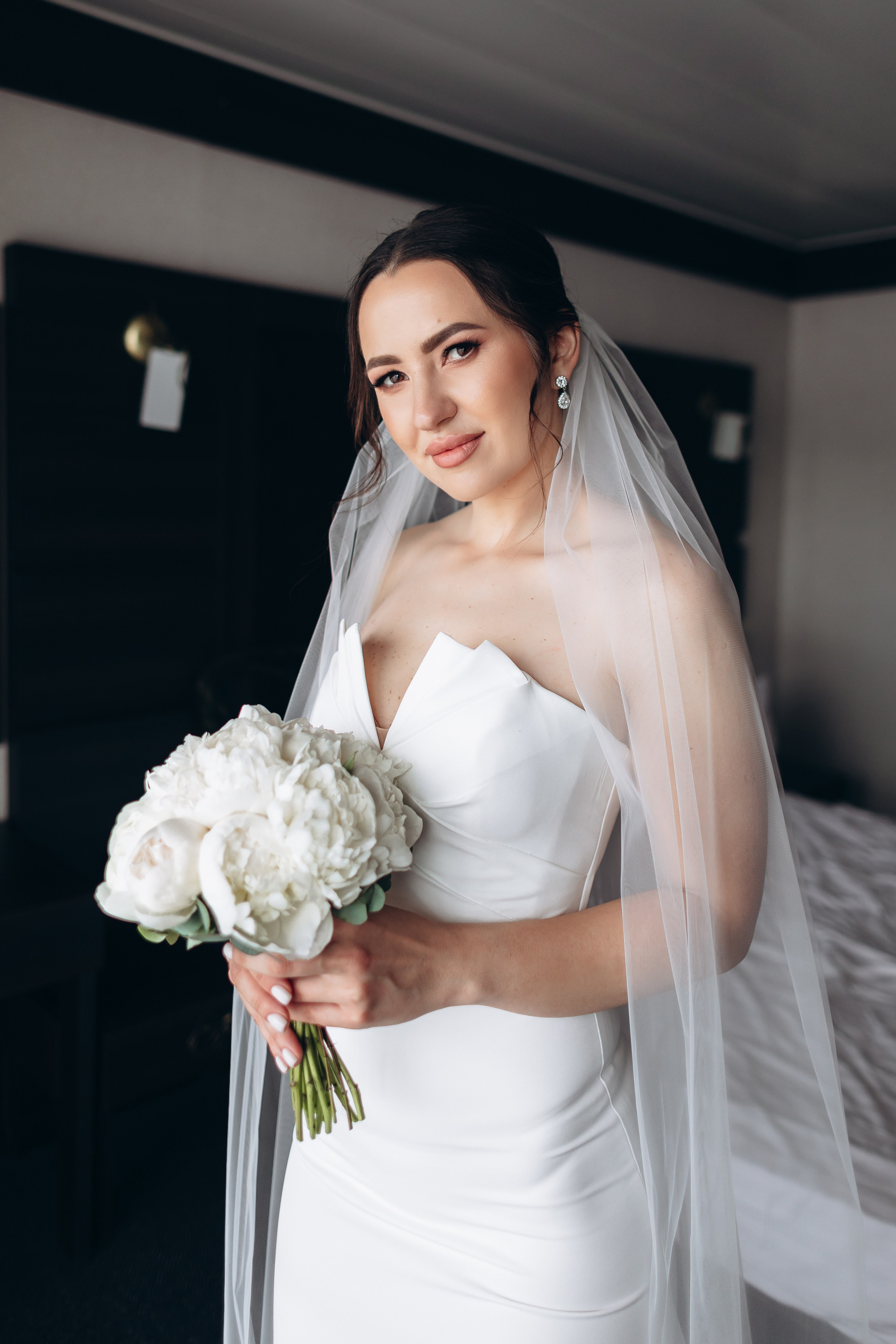 White Wedding. Wedding and Family Photograph