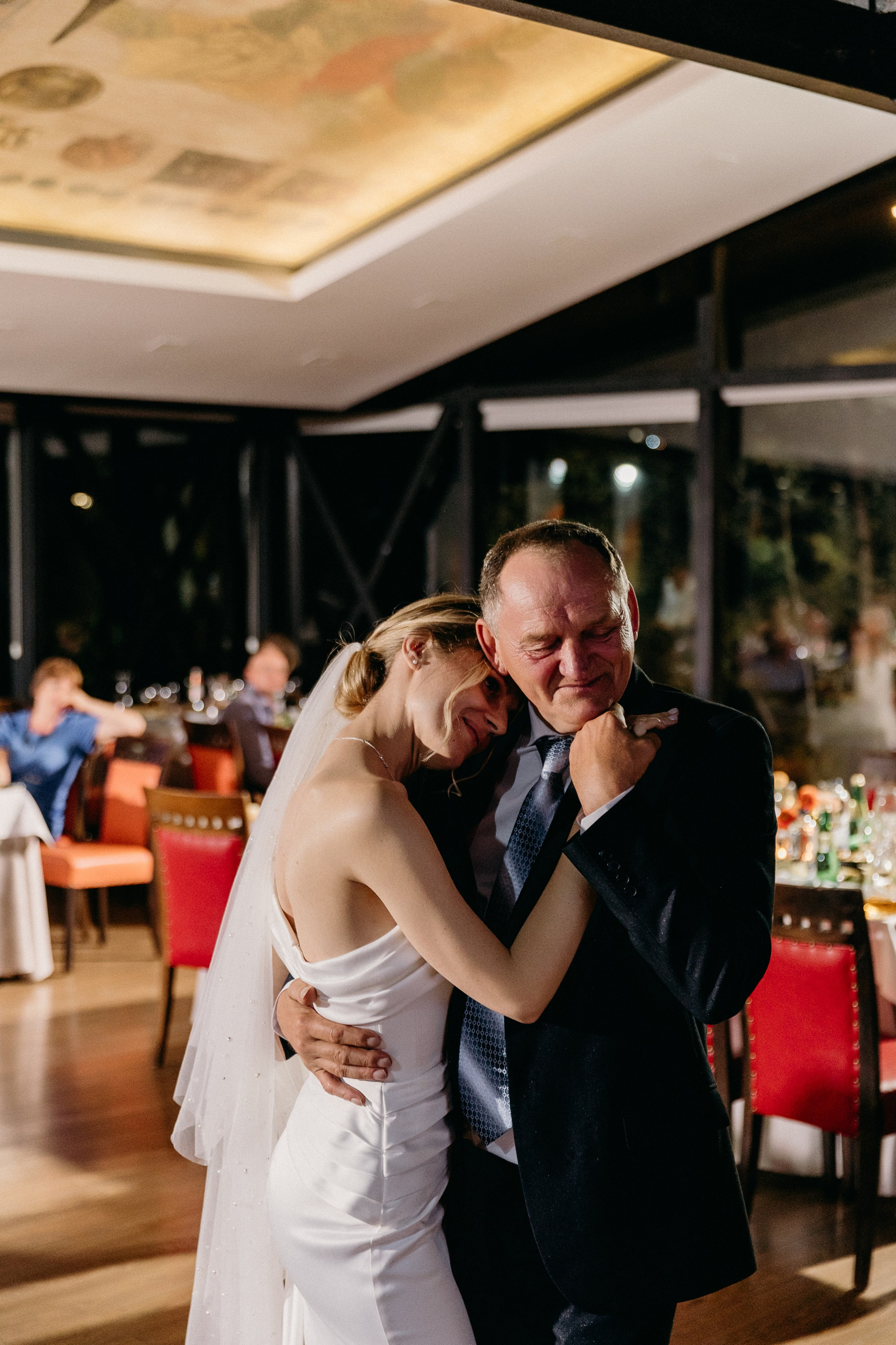 Alexandra & Koba. Photographer Anna Nazarenko