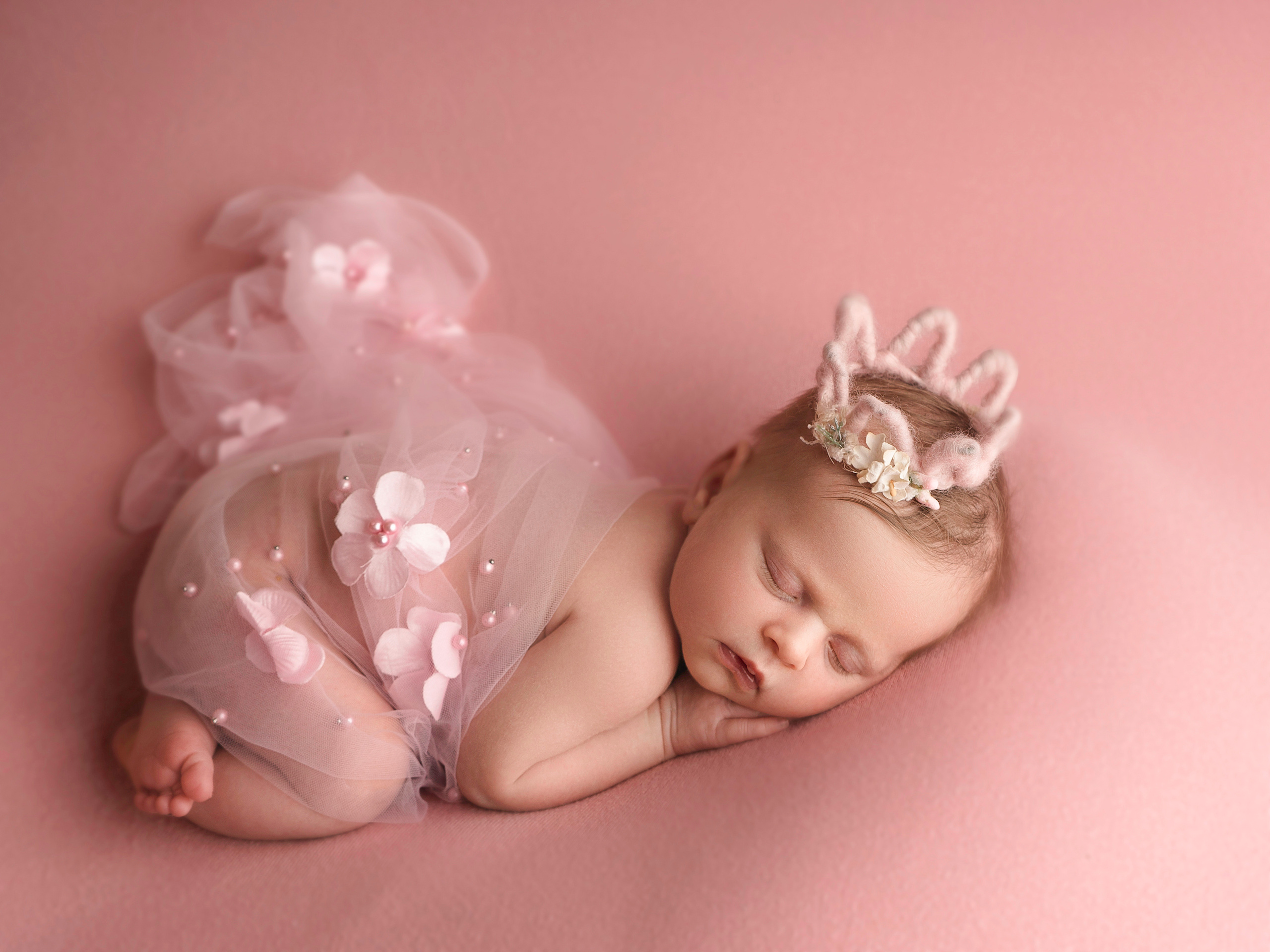 Esu Aleksandra naujagimių ir kudikių fotografė iš Vilniaus