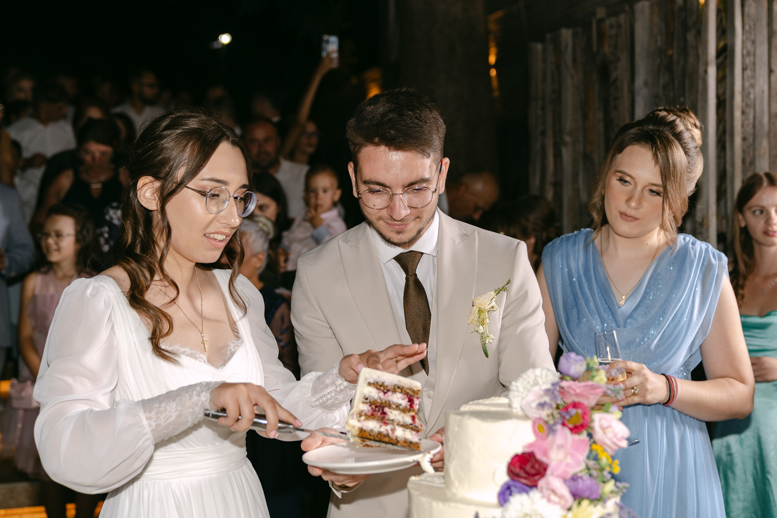 Analisa | Constantin. Gabrielacojocariu.com