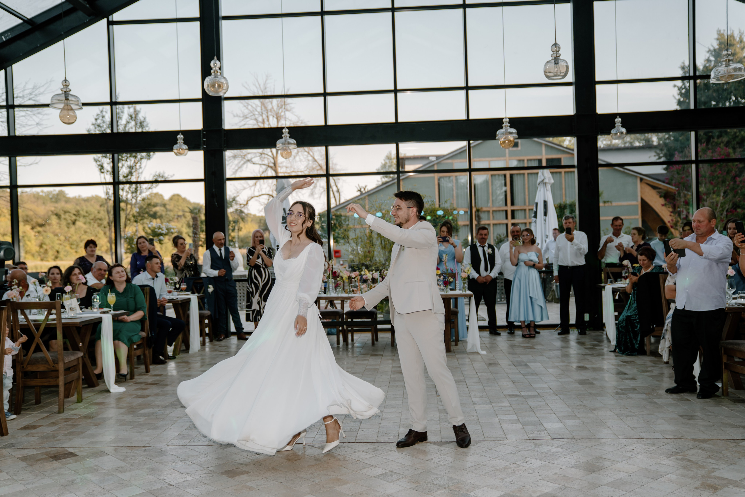 Analisa | Constantin. Gabrielacojocariu.com