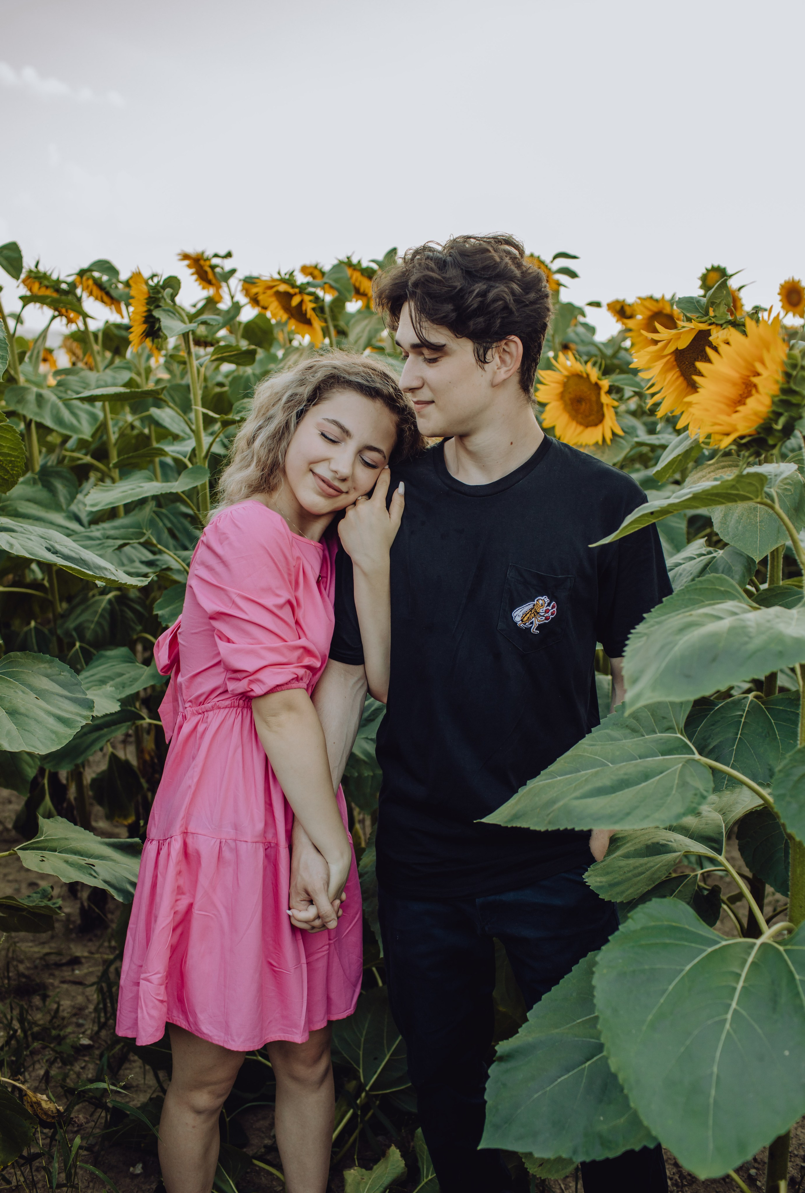 Raul & Larisa. Wedding & couple photographer from Romania Rut Vetan