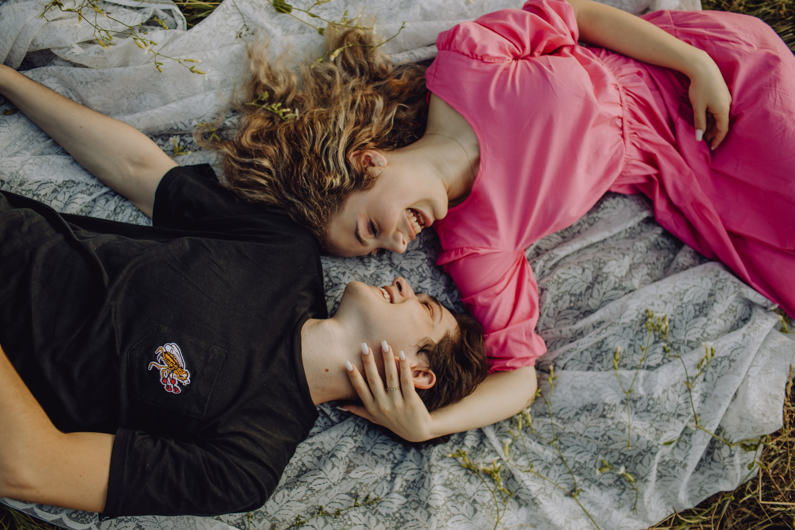 Raul & Larisa. Wedding & couple photographer from Romania Rut Vetan