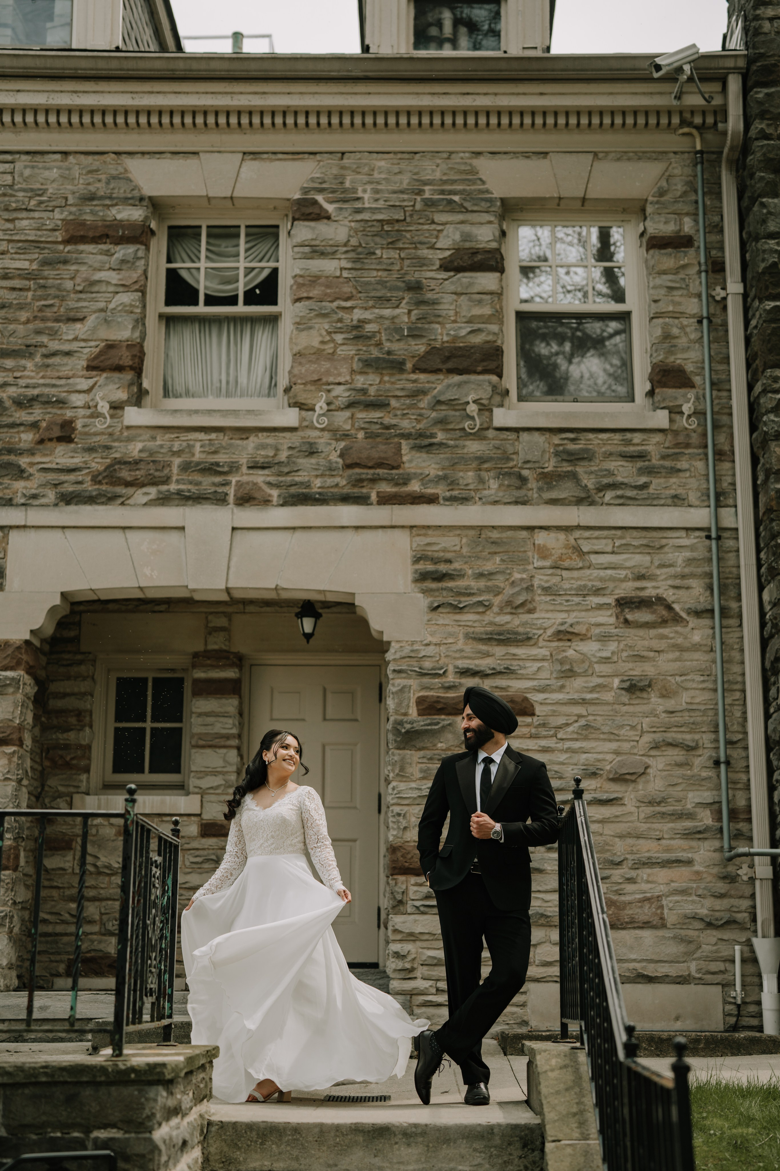 Gagan & Jasmeen. Wedding Photographer & Cinematographer studios