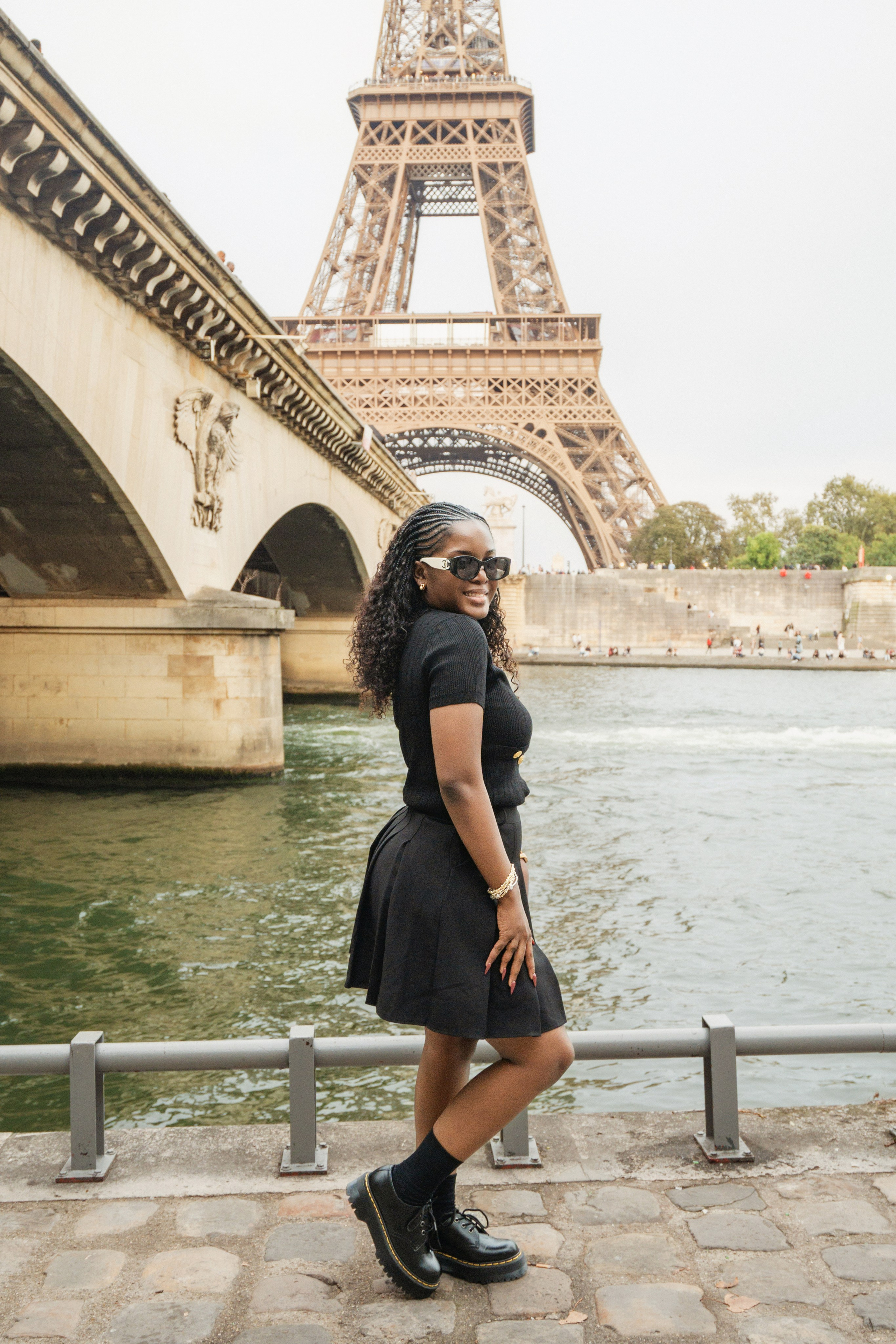 Juanita (1 hour). Photographer in Paris|Solo and groups, portraits & content, couples photo-shoot in Paris at the best locations