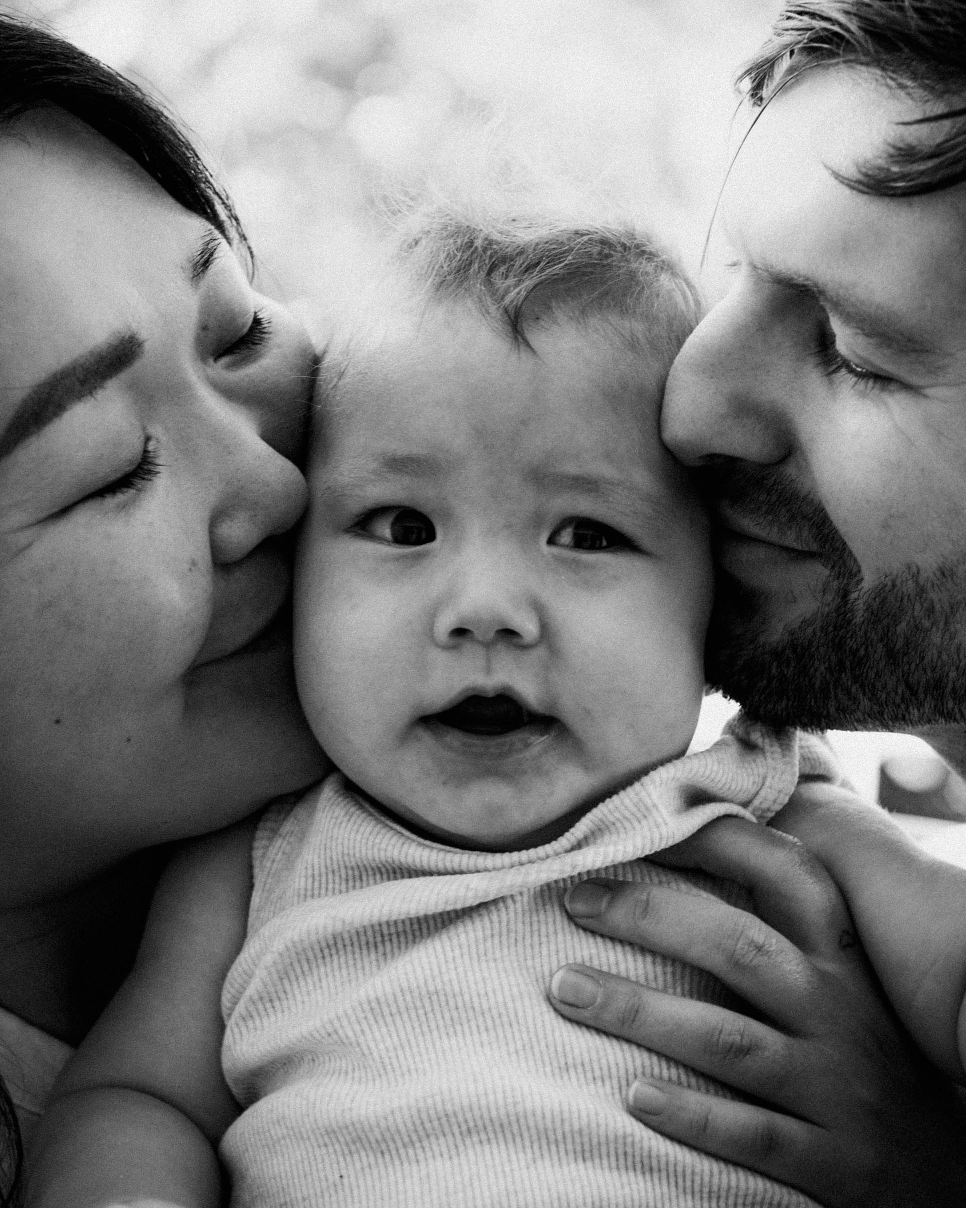 Lifestyle Newborn. Portrait Lifestyle Photographer in Munich — Polina Cherkasova
