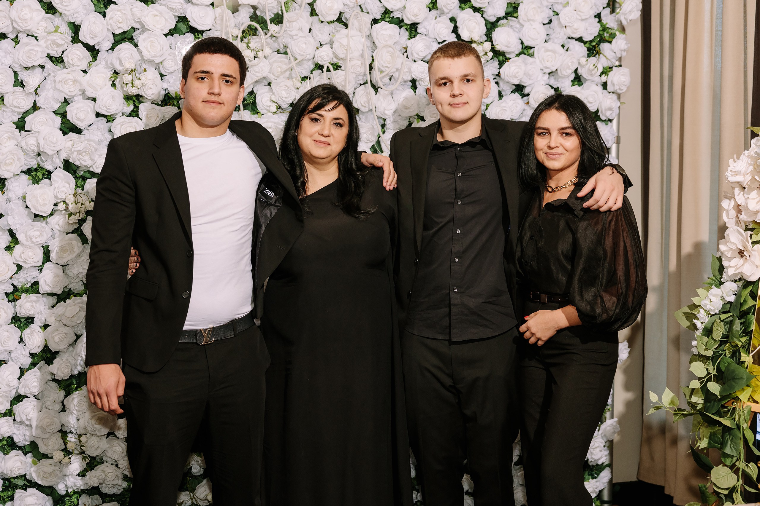 06.10.2024 Wedding Party. Wedding family event photographer in Chicago Nick Yushevich