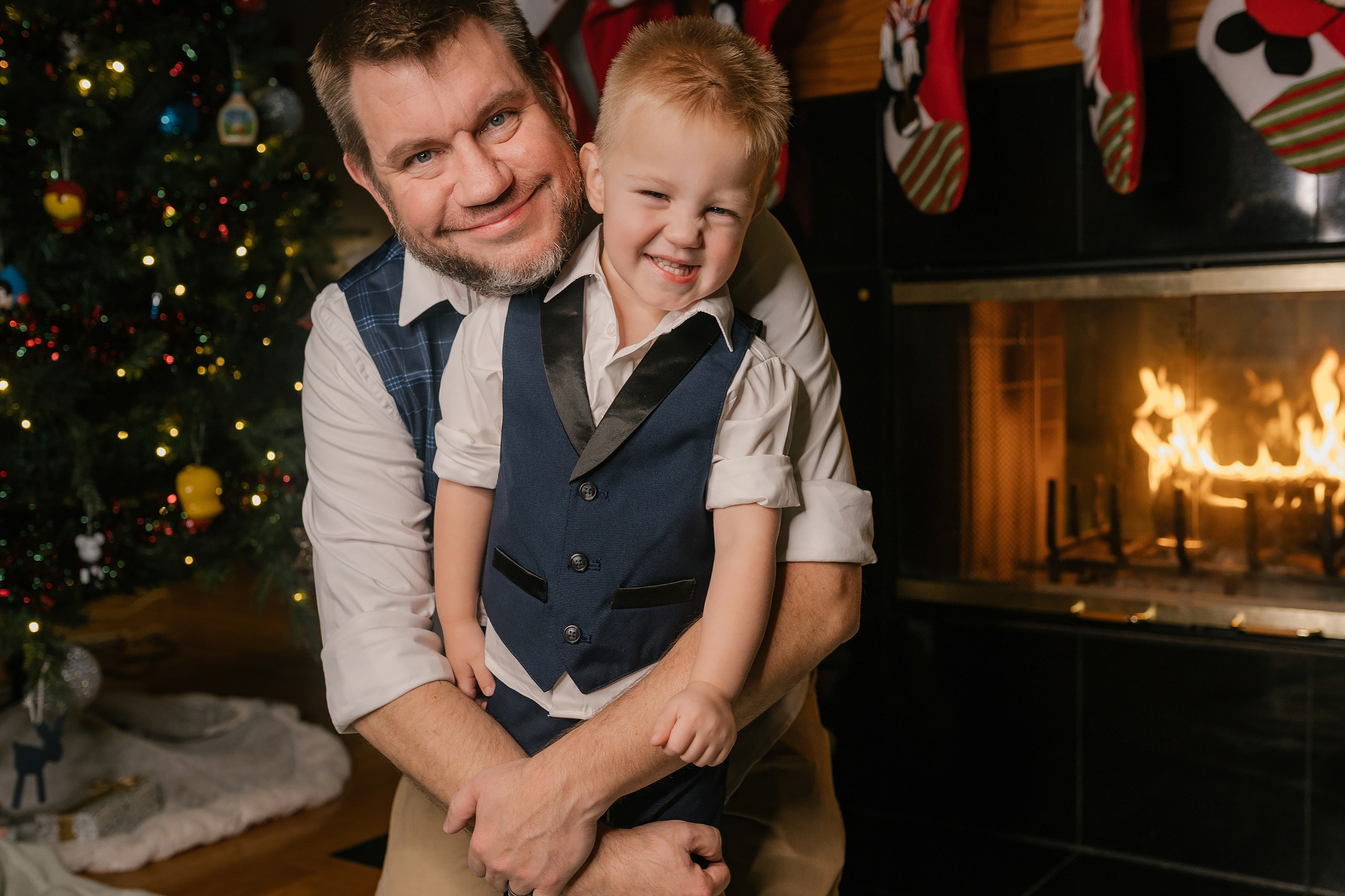12.07.2025 Christmas Photoshoot. Wedding family event photographer in Chicago Nick Yushevich