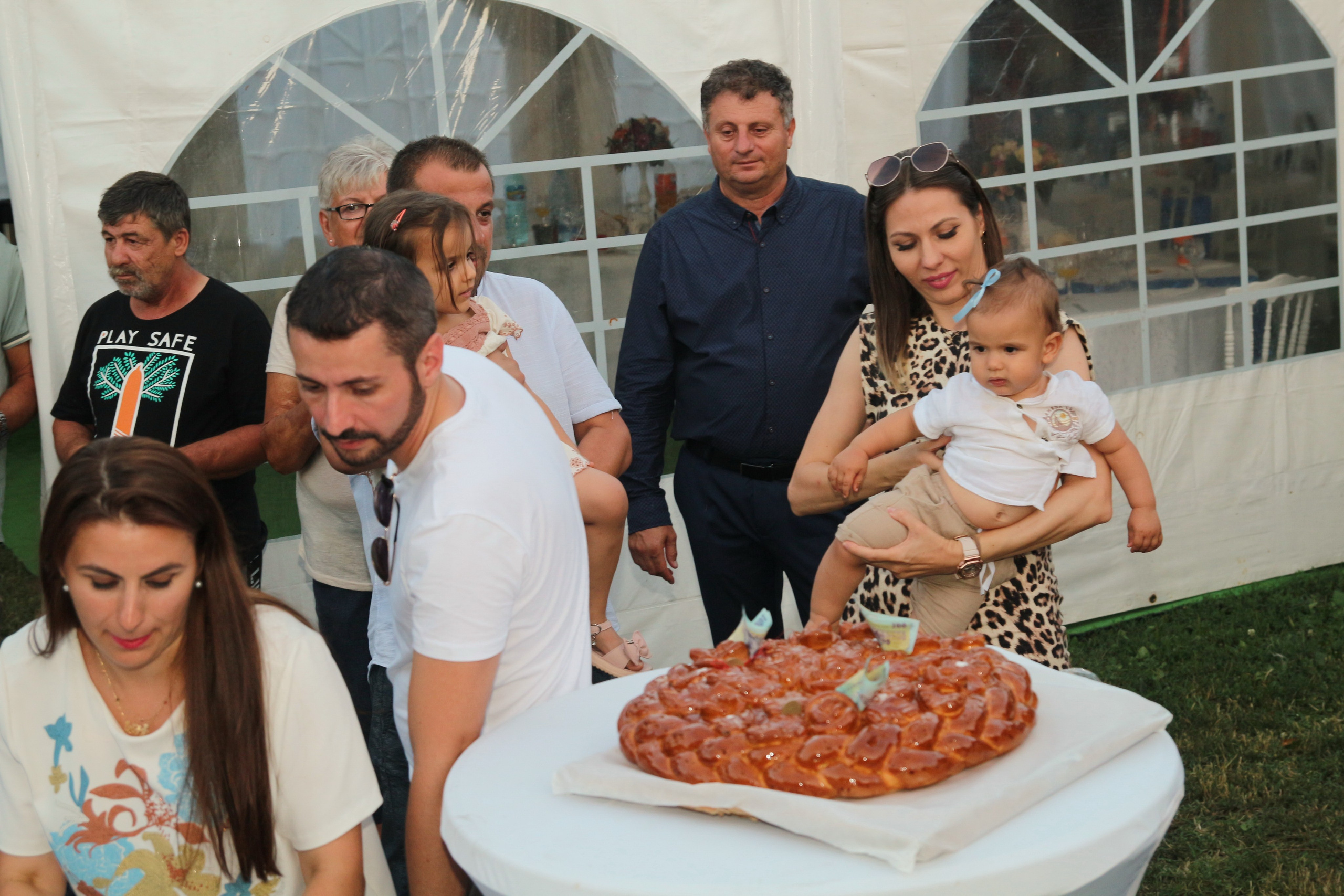 BYZO MEDIA. PETRU BYZO - family and children photographer in ROMANIA