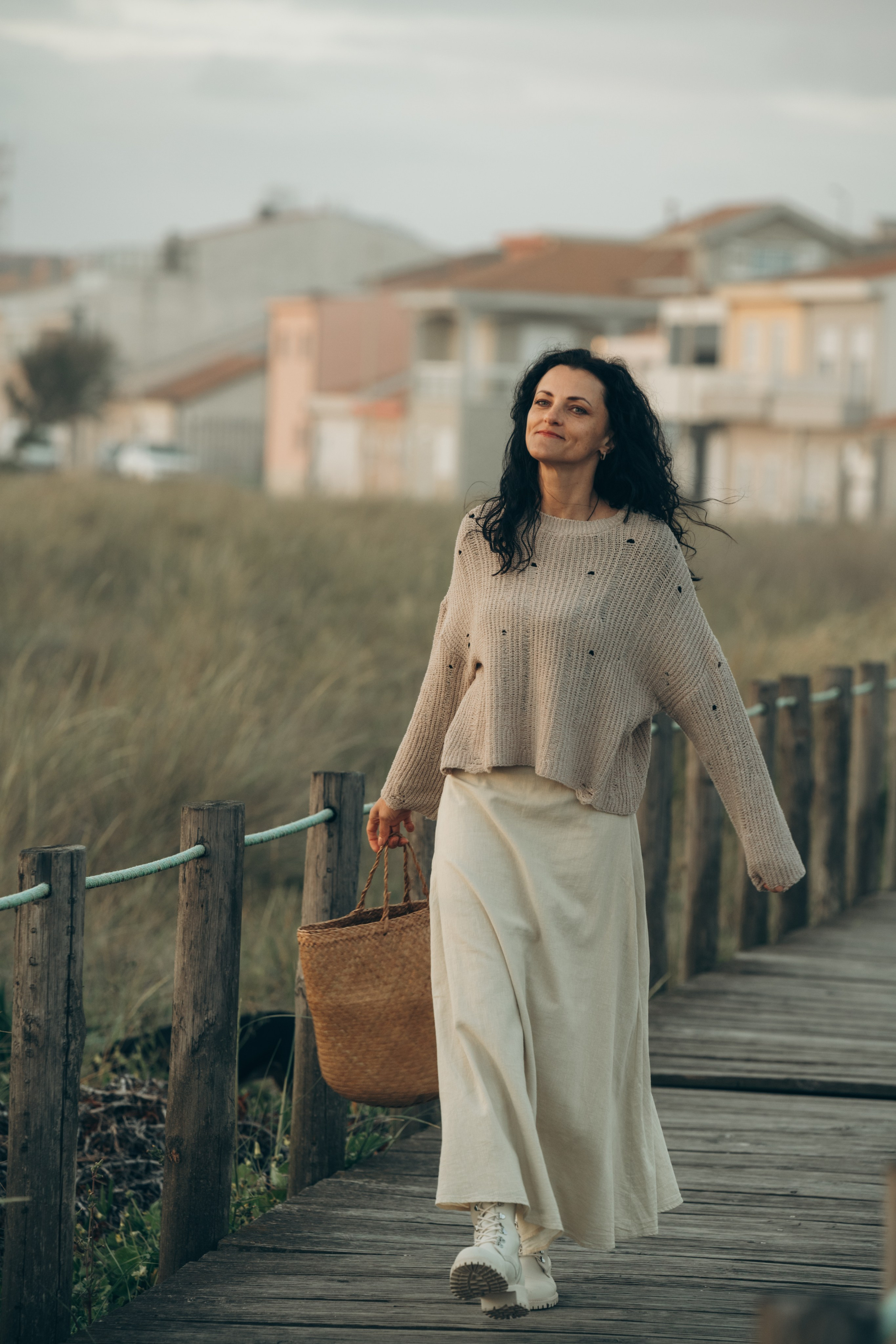 IRINA. Anastasiia Antoniuk portrait, family and couple photographer, Portugal