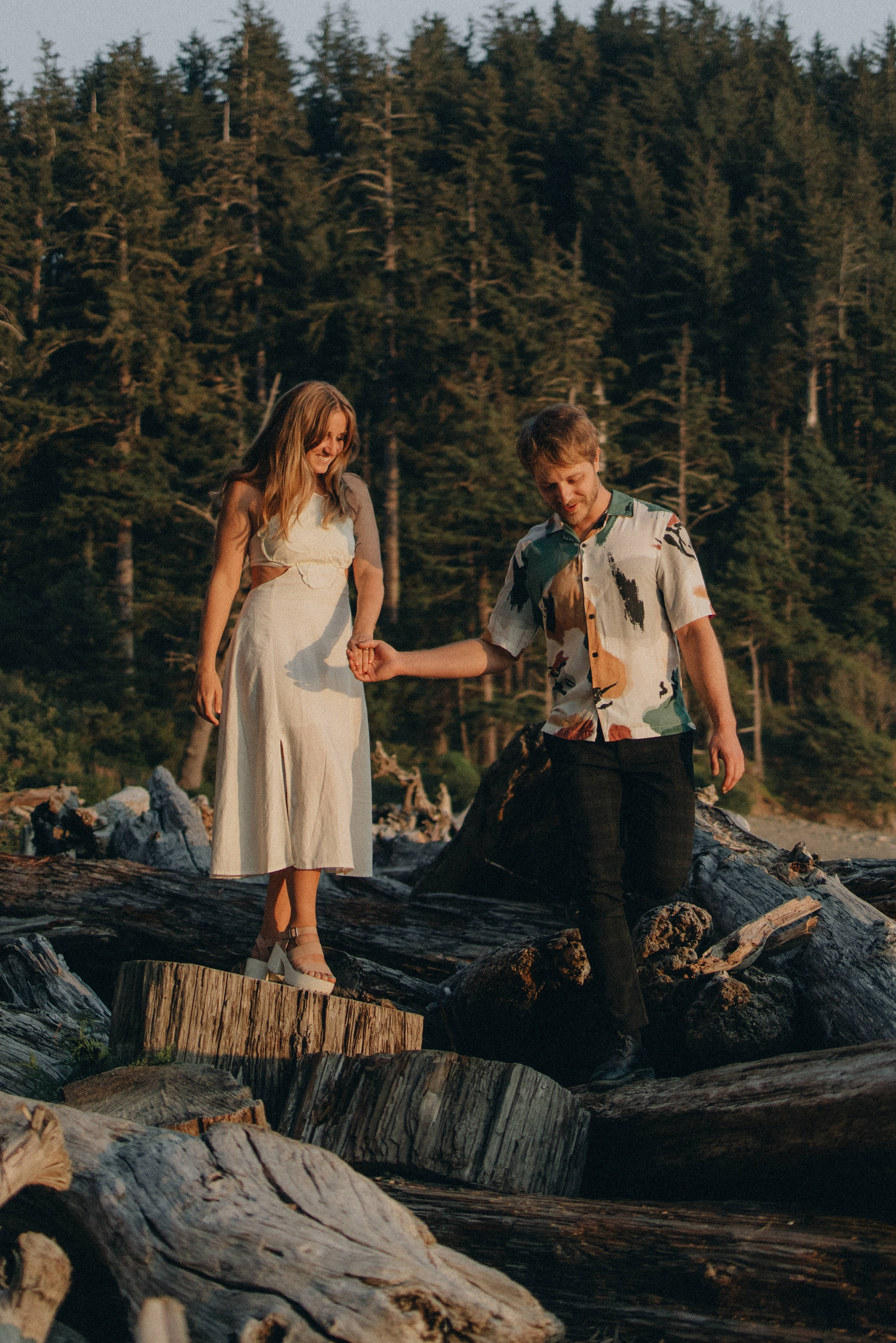 Engagement Photography at Cannon Beach | Jessie & Isaac's Session by Georgy Shishkin | Capturing Moments in Portland, Seattle, Bend & Oregon. Capturing Love in the Heart of the Pacific Northwes