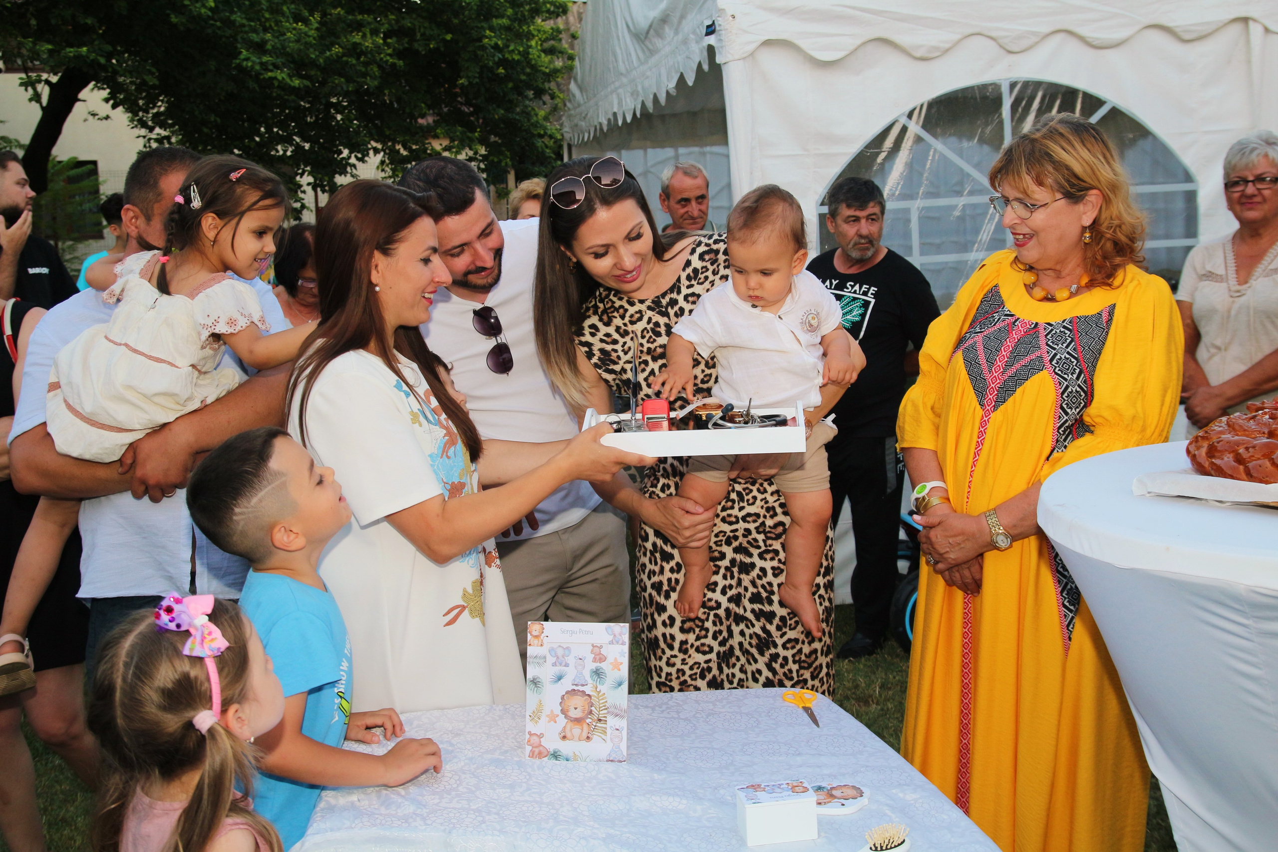 BYZO MEDIA. PETRU BYZO - family and children photographer in ROMANIA