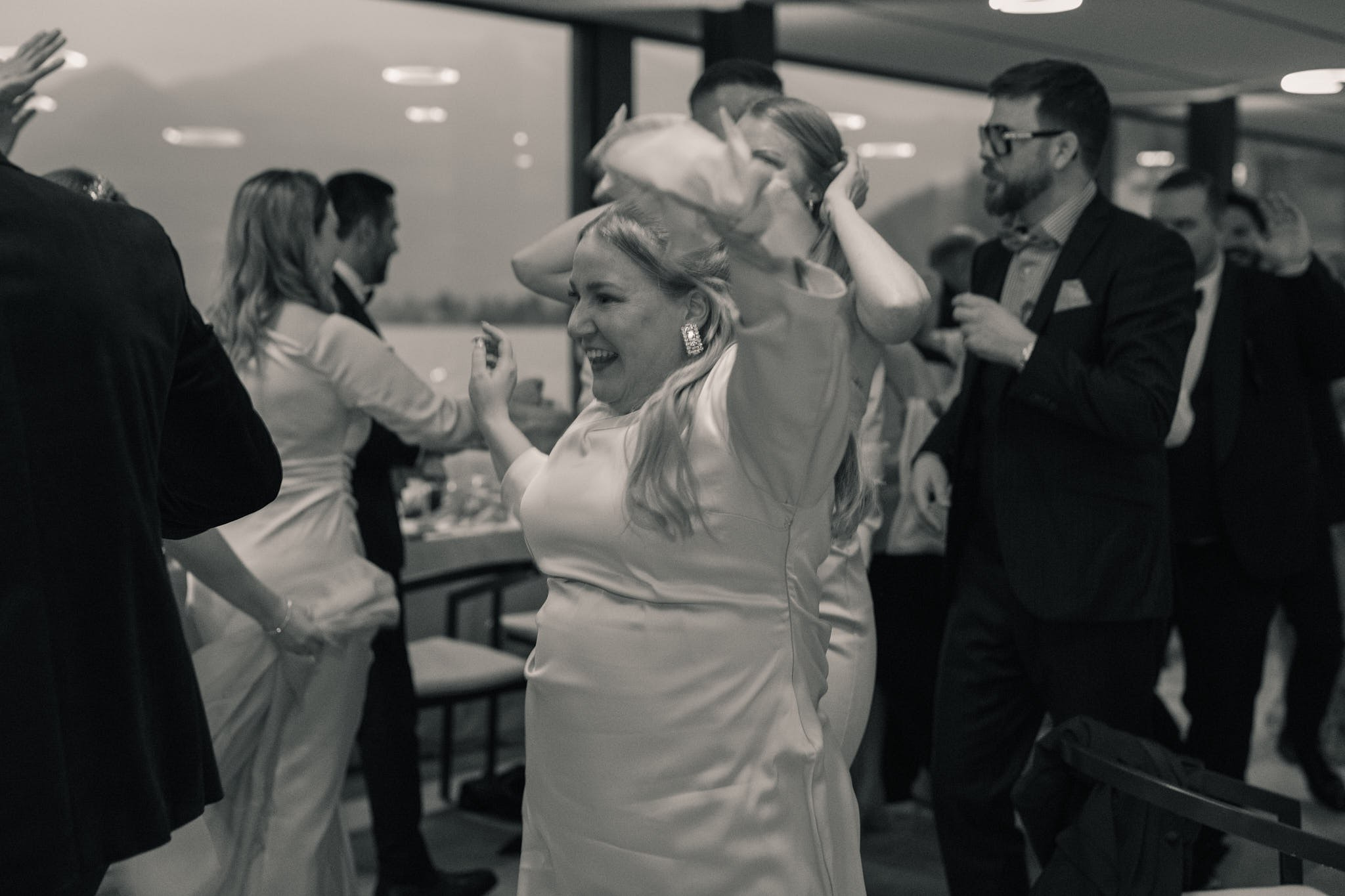 Roxie & Richard Wedding. Fotografo matrimonio Lago di Como Ferrari Media Production