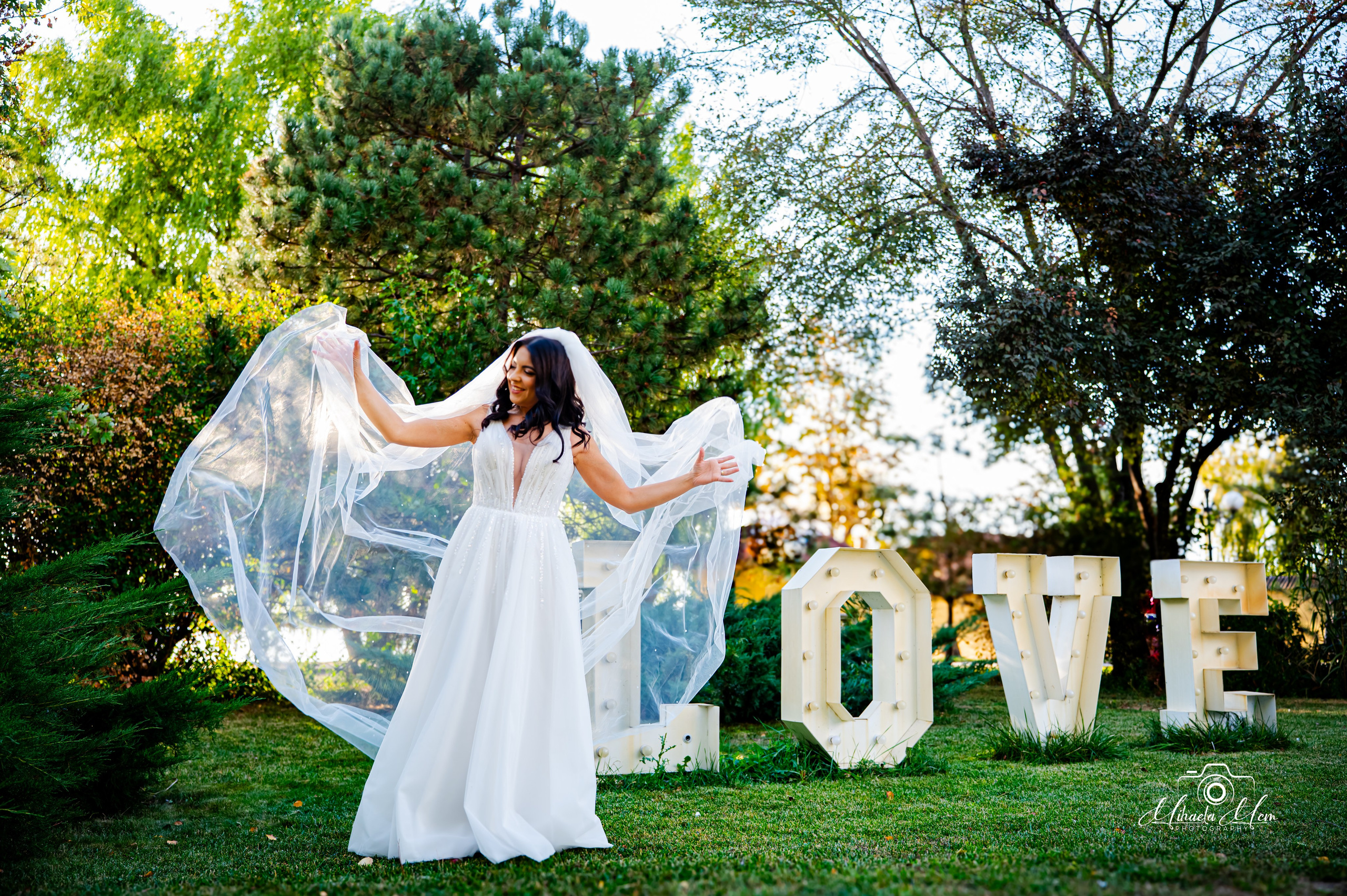 Trash the dress. MCM Happy Studio – Fotograf și Videograf Nuntă