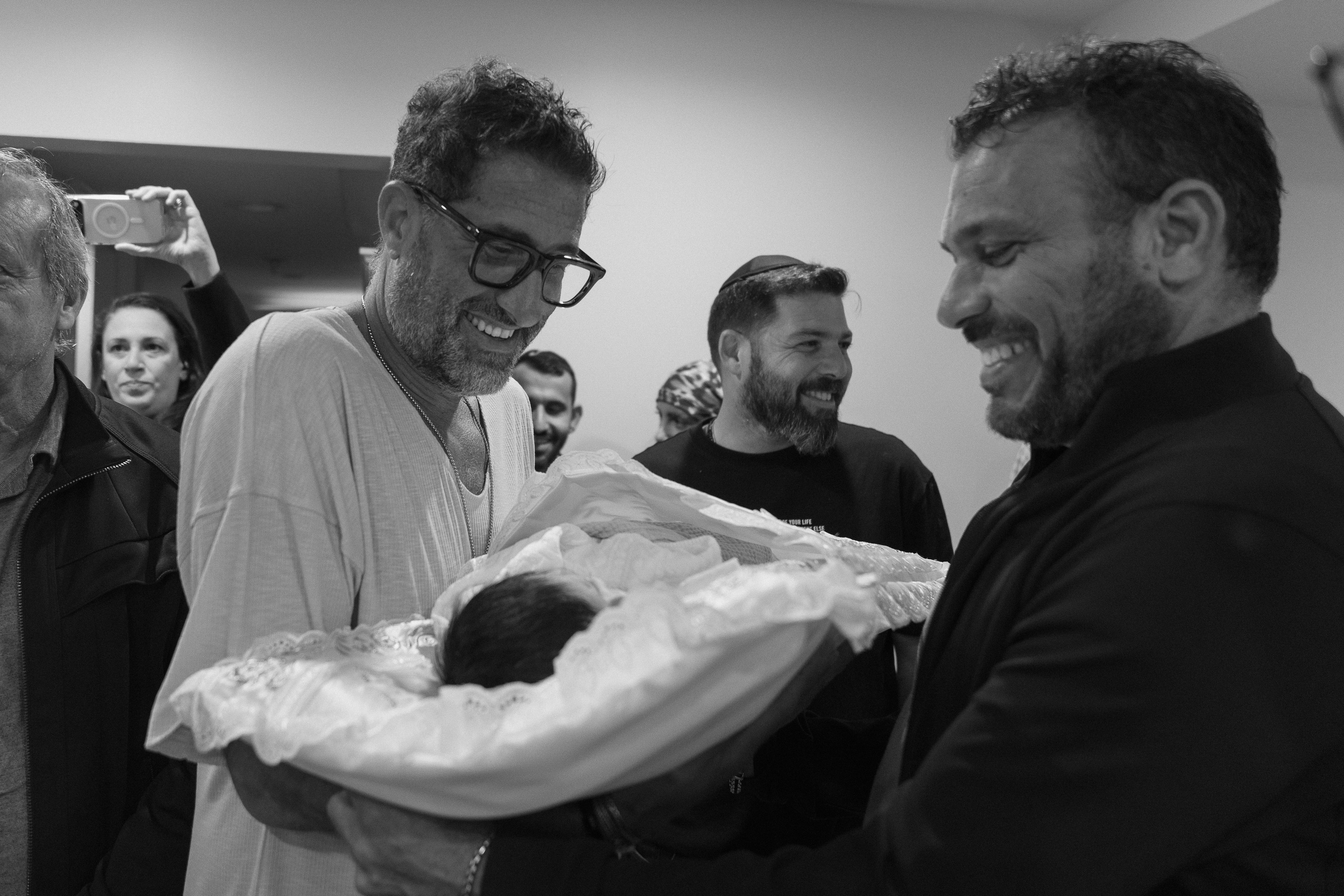 Brit Milah: A Sacred Covenant Ceremony. Portrait, family, maternity & wedding photography & videography in SoCal Kseni Vibe