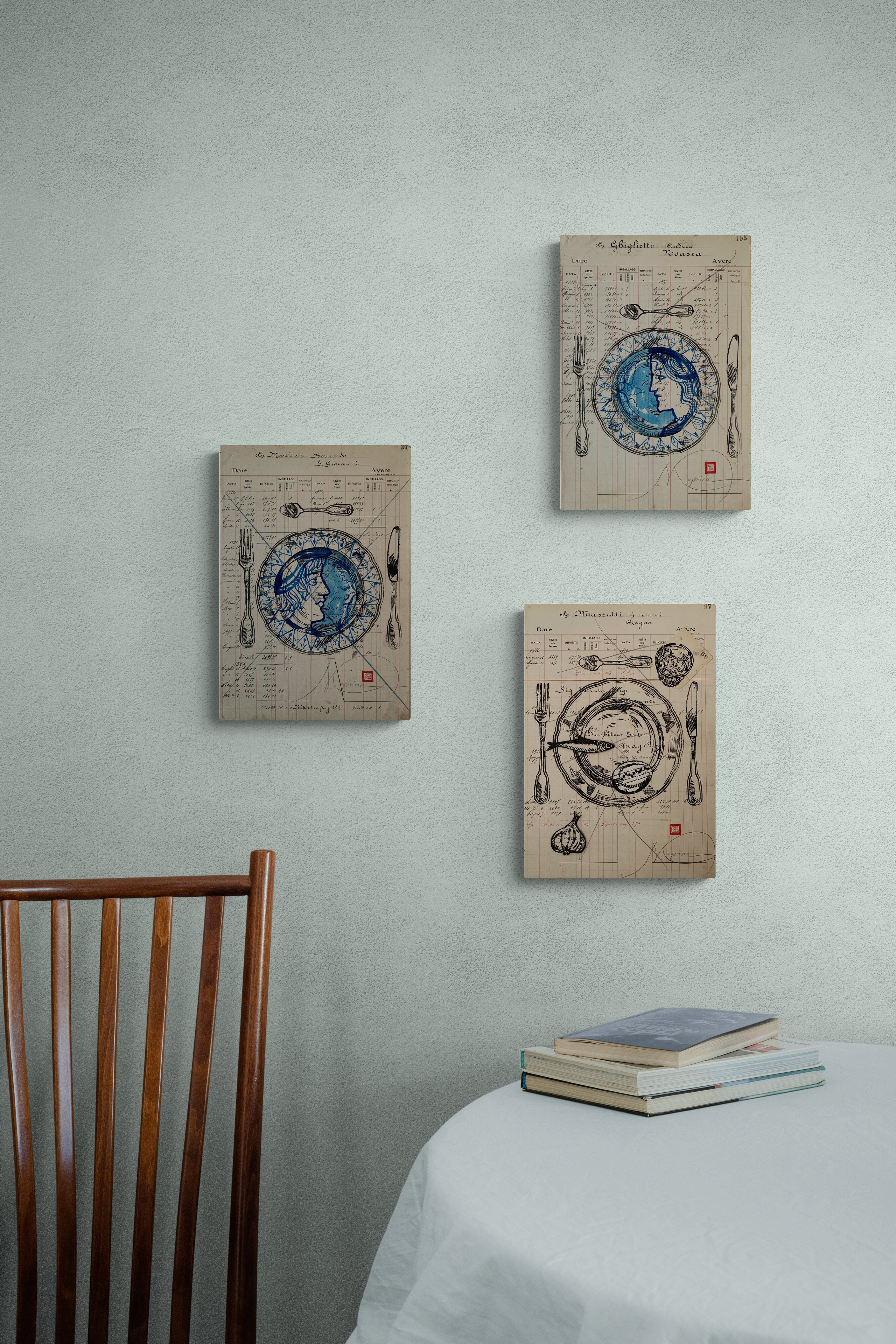 La serie Panem Quotidianum si sviluppa come operazione di riattivazione archivistica: un registro contabile del 1918–1930, proveniente da un’azienda vinicola piemontese, diventa matrice concettuale e supporto materiale. Il numero di pagina determina il titolo dell’opera, mentre l’intervento manuale in linoleografia introduce piatti e posate stampati uno a uno dall’artista. Il lavoro indaga il pasto condiviso come dispositivo simbolico e sociale, interrogando la relazione tra economia e sacralità, tra consumo e gratitudine, tra ricchezza spirituale e povertà. La tradizione gastronomica italiana si trasforma così in campo semantico e rituale.